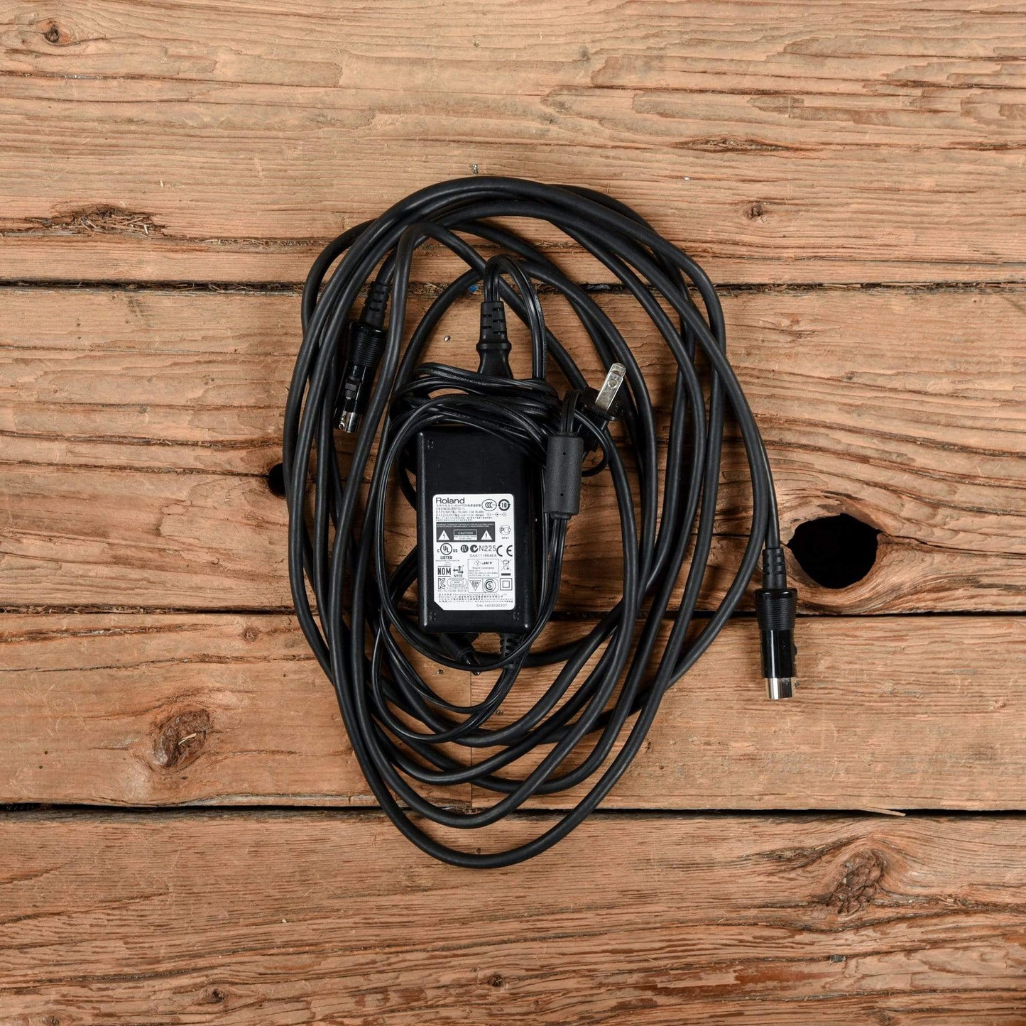 Roland GR-55 Guitar Synthesizer Effects and Pedals / Noise Generators