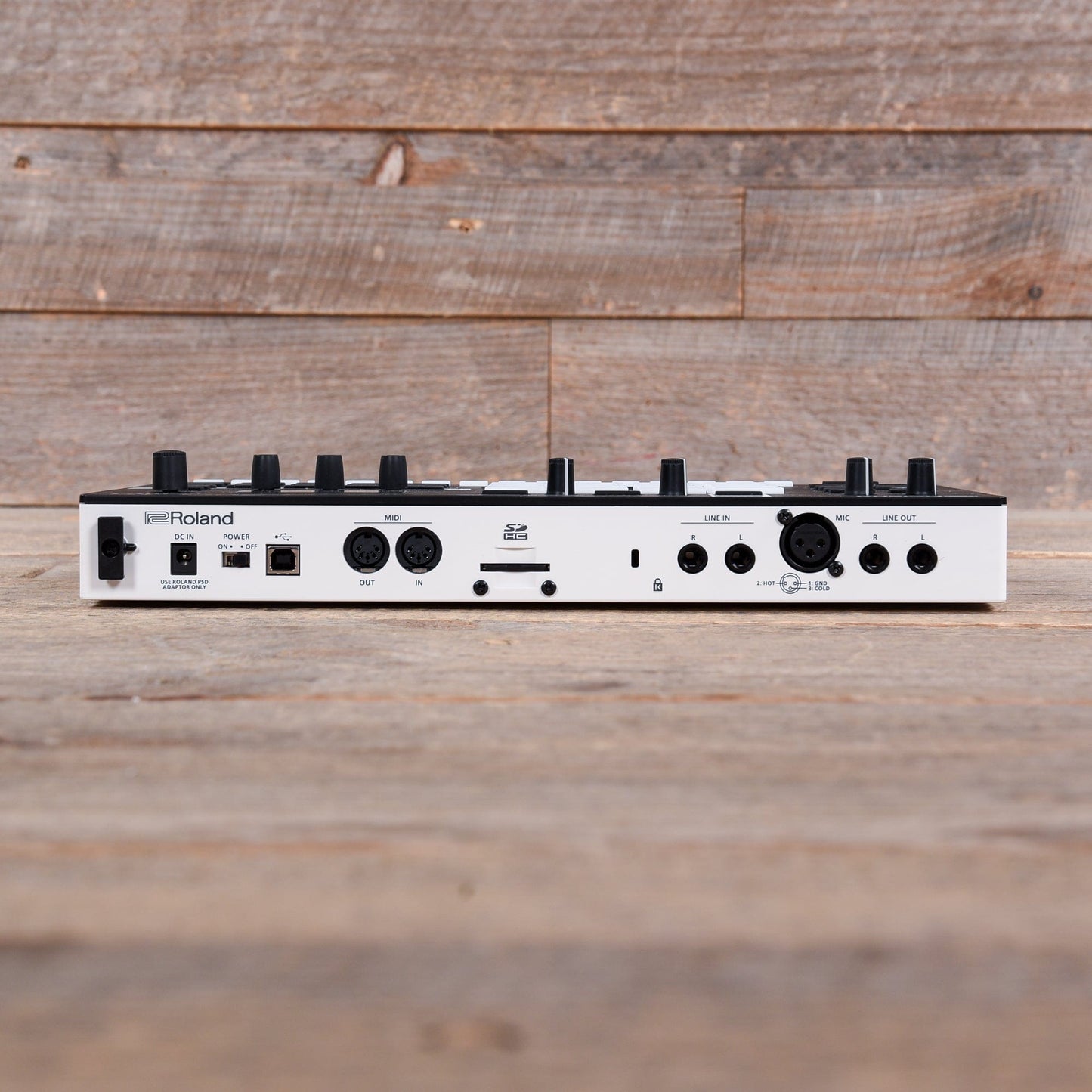 Roland Verselab MV-1 Music Workstation Keyboards and Synths / Workstations