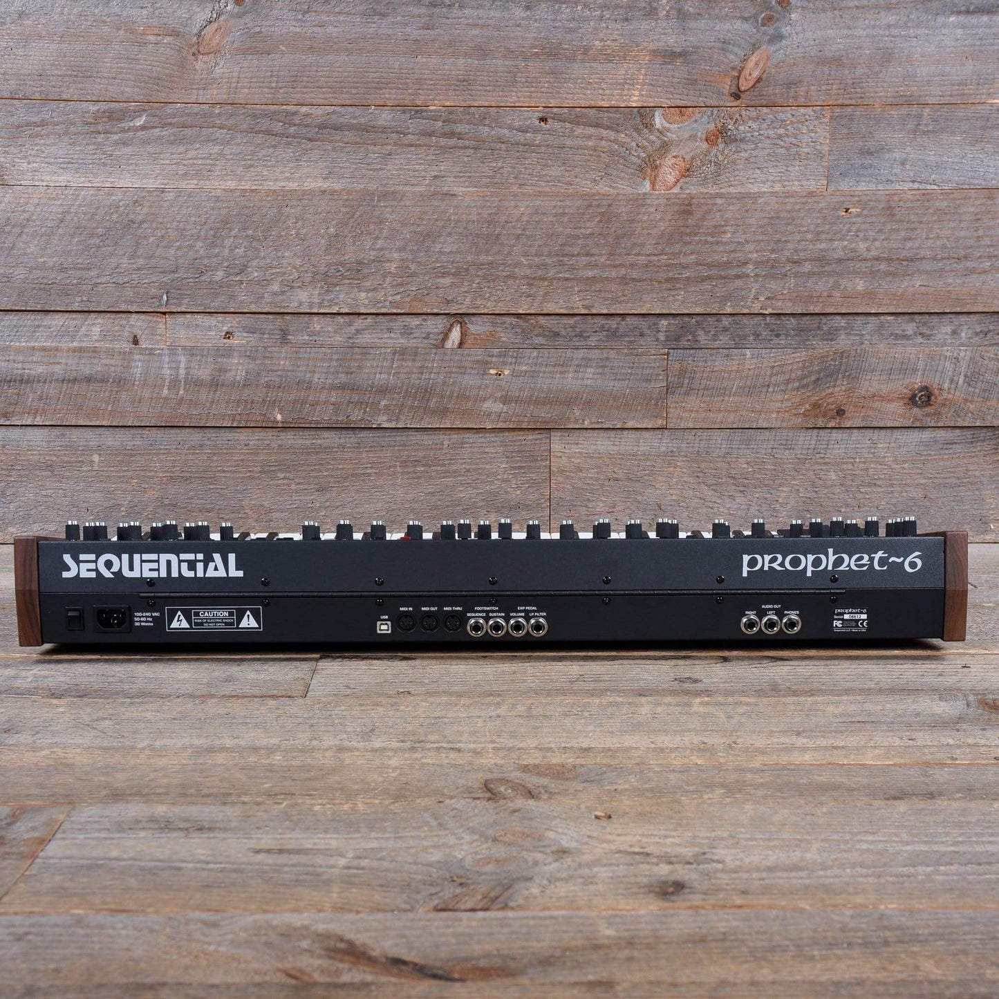 Sequential Prophet 6 Polyphonic Analog Syntheziser Keyboards and Synths / Synths / Analog Synths