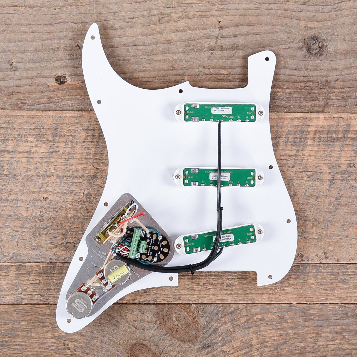 Seymour Duncan Triple Rails Fully Loaded Liberator Pickguard for Strat Parts / Pickguards