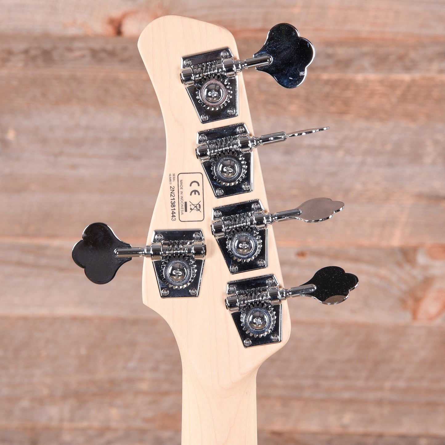 Sire Marcus Miller V7 Swamp Ash 5-String White Blonde (2nd Gen) Bass Guitars / 5-String or More