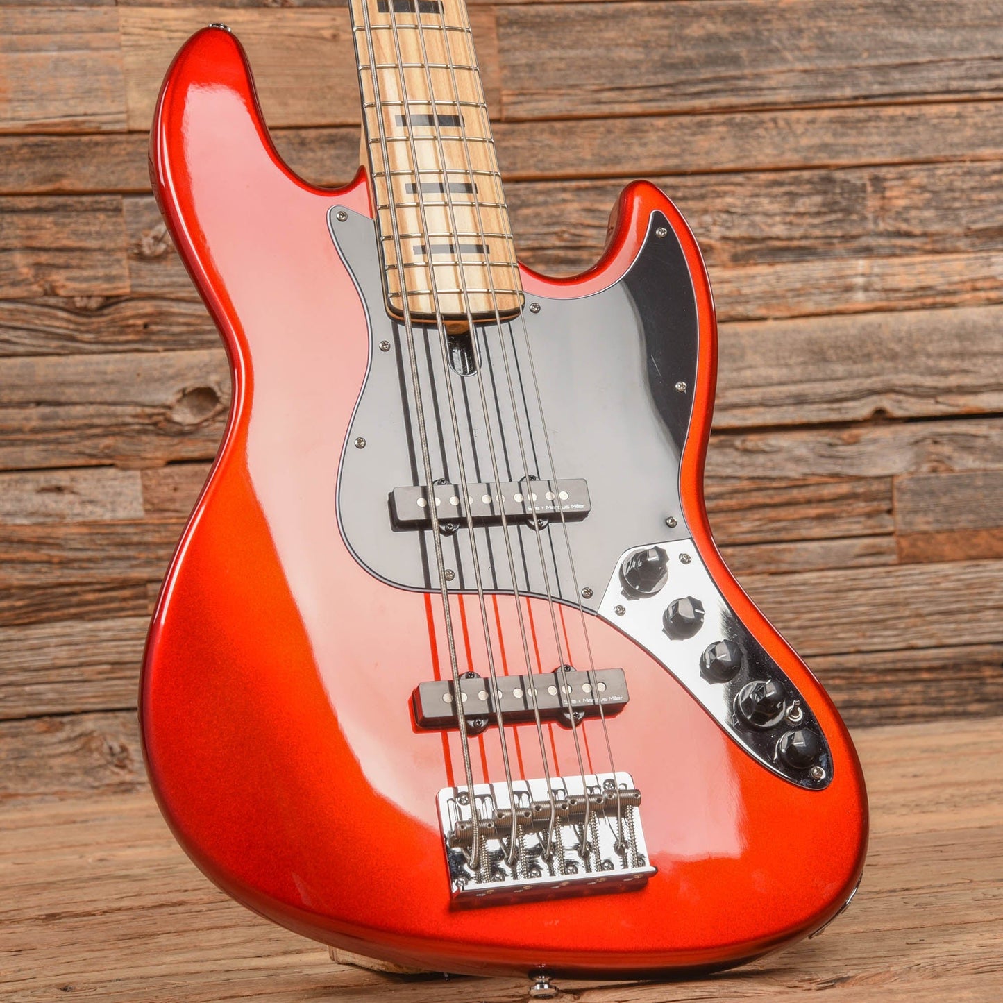 Sire Marcus Miller V7 Vintage Alder 5-String Bright Metallic Red (2nd Gen) Bass Guitars / 5-String or More
