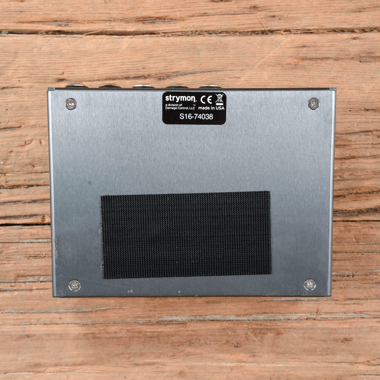 Strymon Timeline Delay Effects and Pedals / Delay