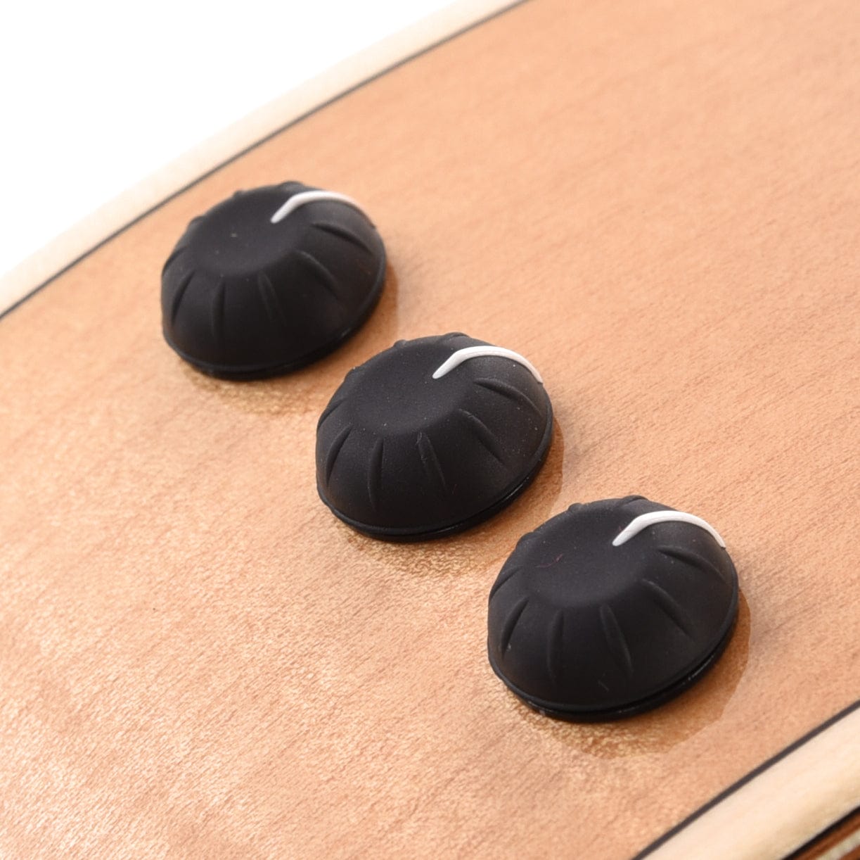 Taylor GT 611e Limited Sitka/Big Leaf Maple Antique Blonde ES2 Acoustic Guitars / OM and Auditorium