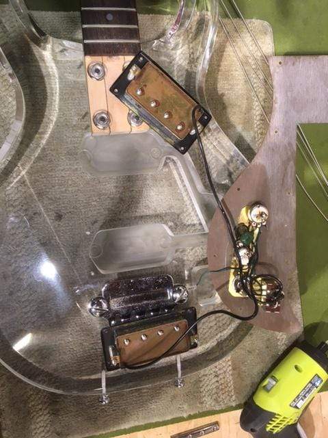 Univox AHB-1 1970s Bass Guitars / Short Scale