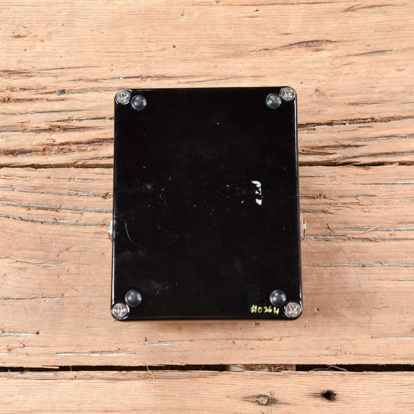 Wren and Cuff Hang Man 2D Effects and Pedals / Distortion