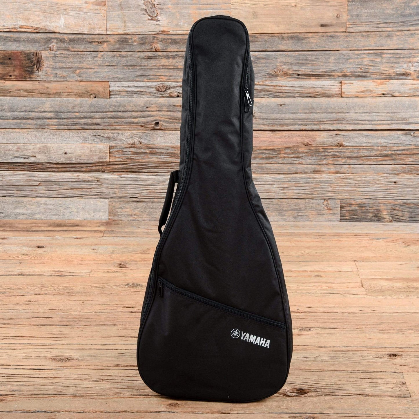 Yamaha 3/4-Size Thinline Spruce/Meranti Black w/Pickup Acoustic Guitars / Built-in Electronics