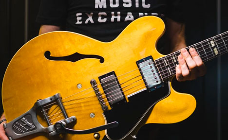 Vintage Vibes: 1960 Natural Gibson ES-335TDN