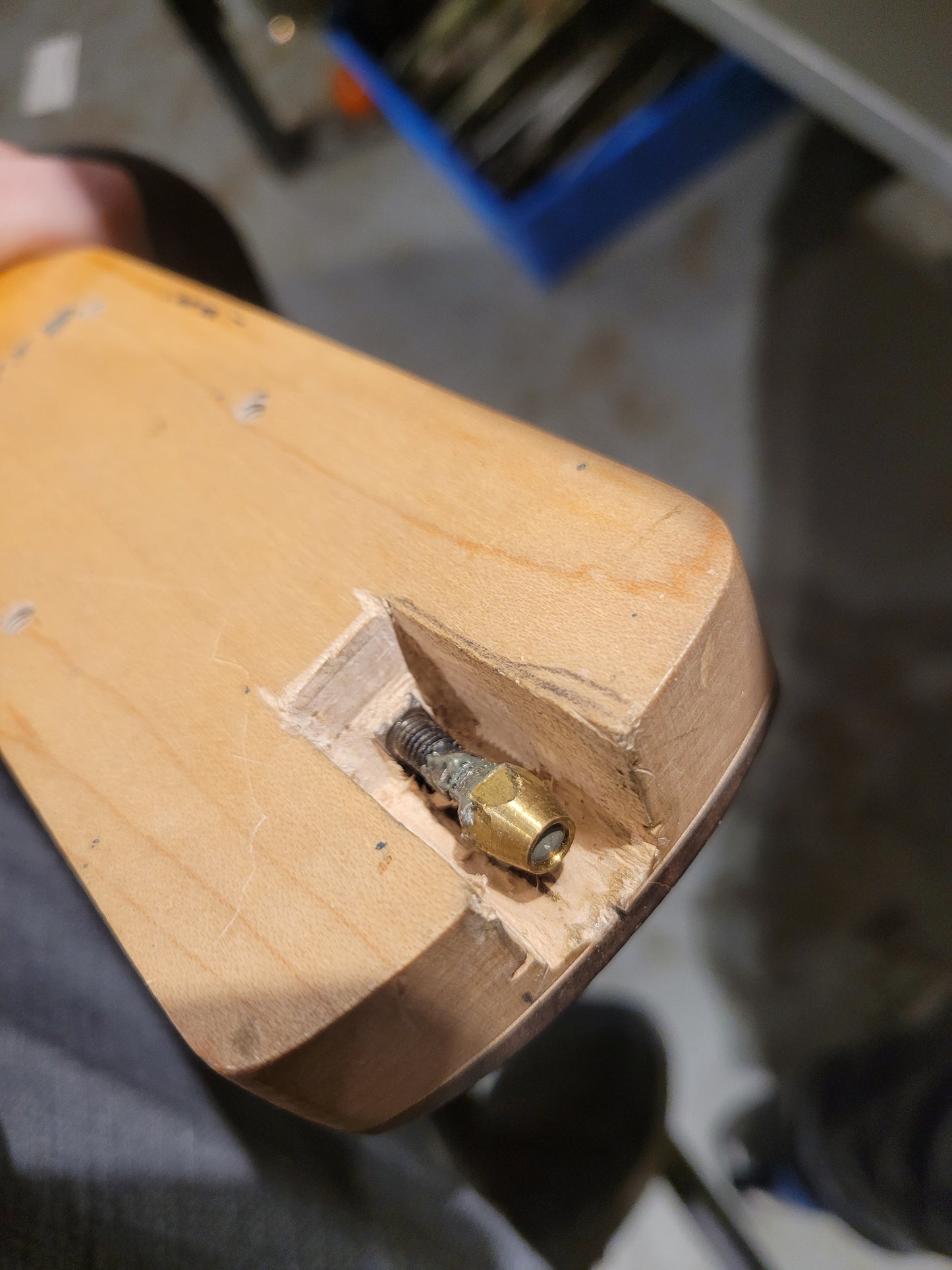 Unbranded Bass V Clone