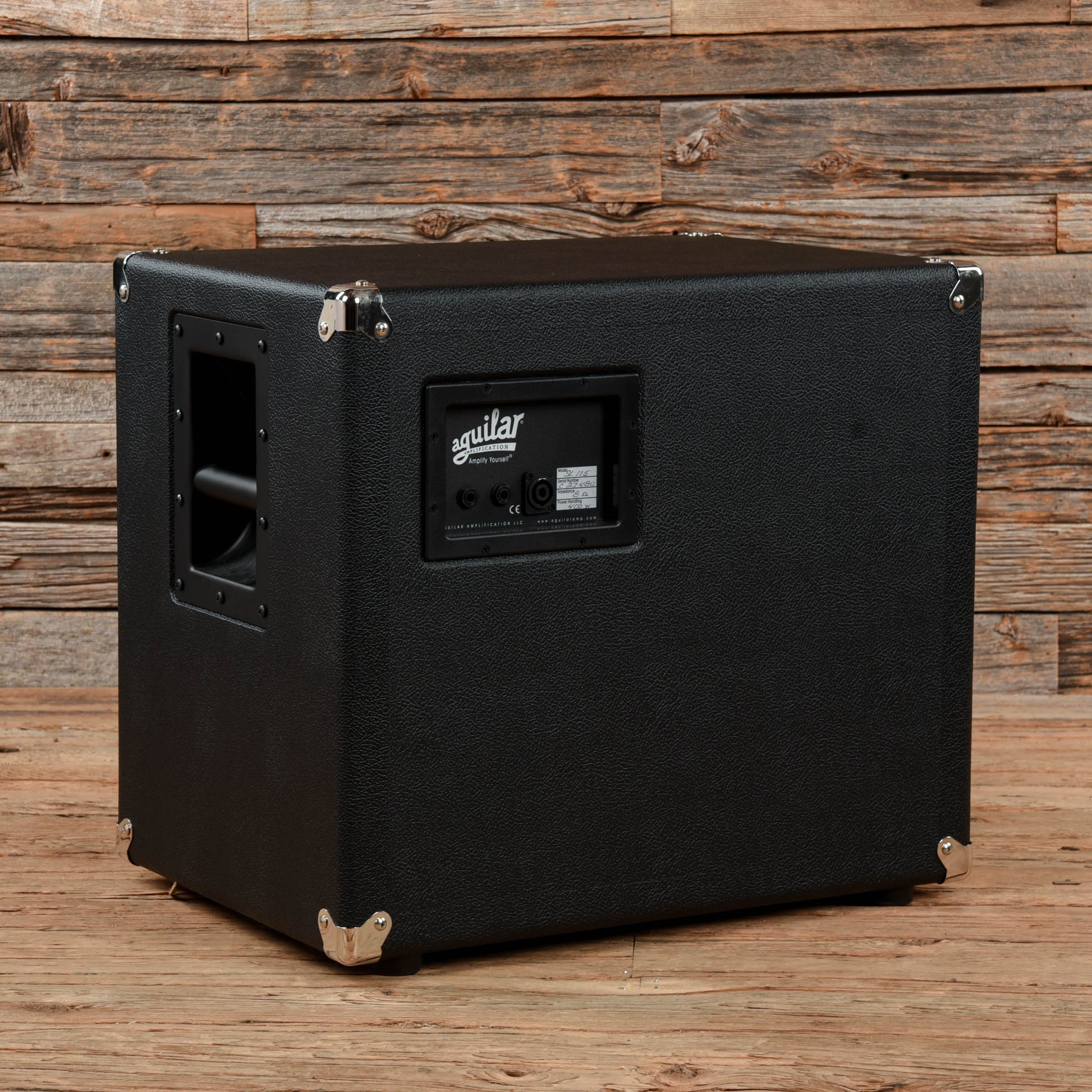 Aguilar SL 115 Super Lightweight 400-Watt 1x15" Bass Speaker Cabinet Amps / Bass Cabinets