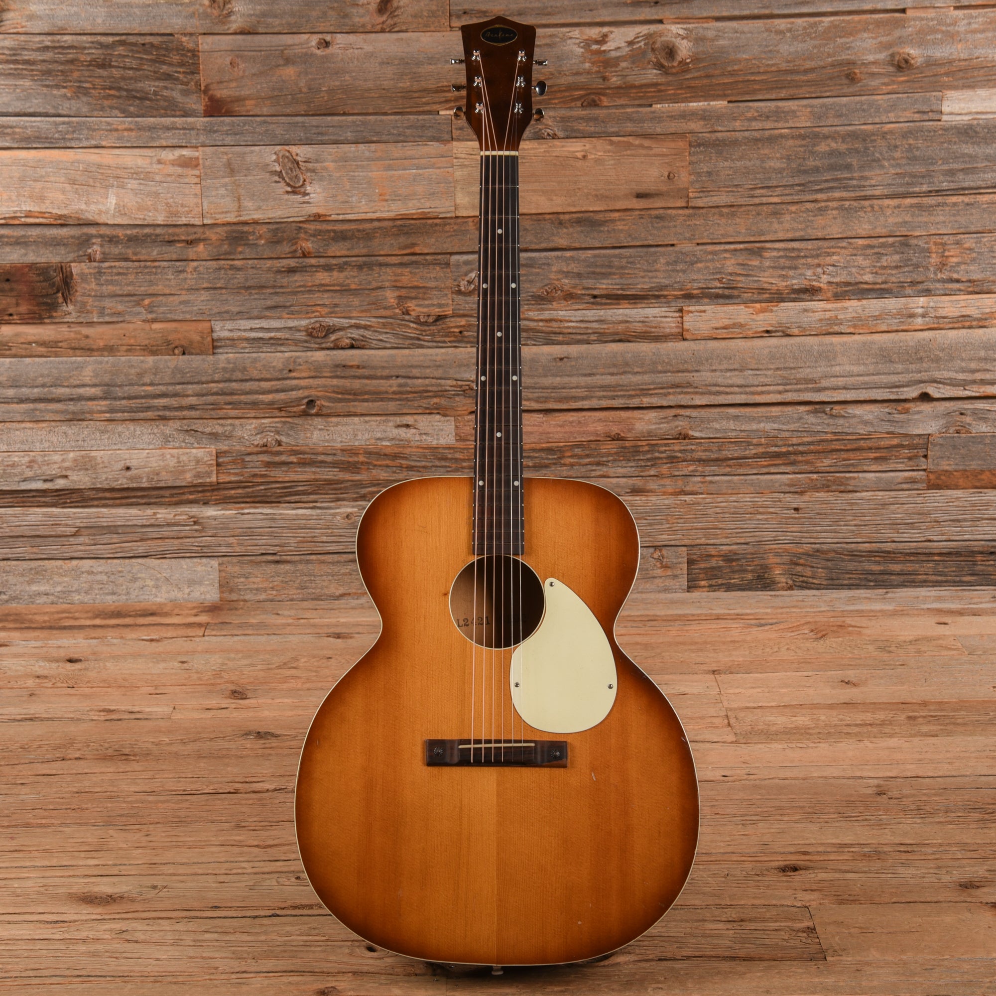 Airline Jumbo Acoustic Sunburst 1950s Acoustic Guitars / Jumbo