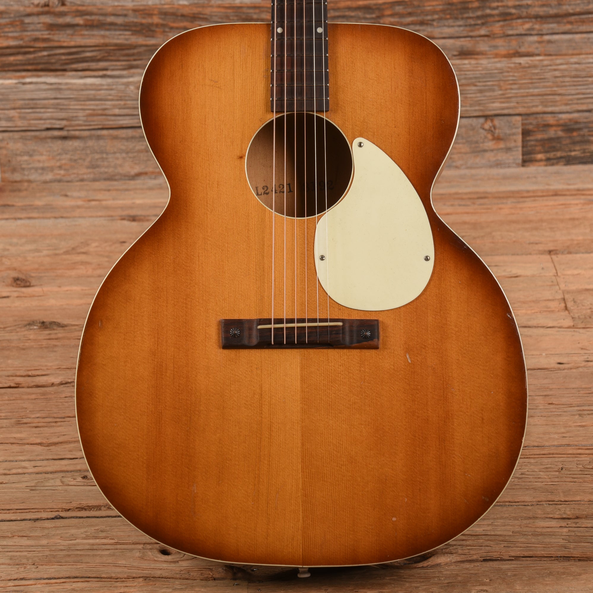 Airline Jumbo Acoustic Sunburst 1950s Acoustic Guitars / Jumbo