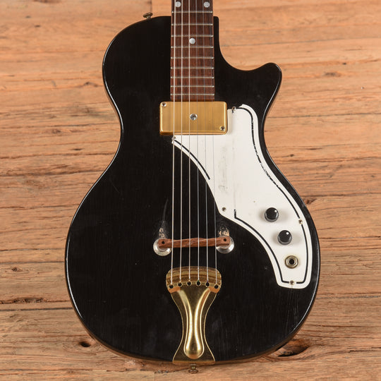 Airline Model 7214 Guitar w/ Amp in Case Black 1960s