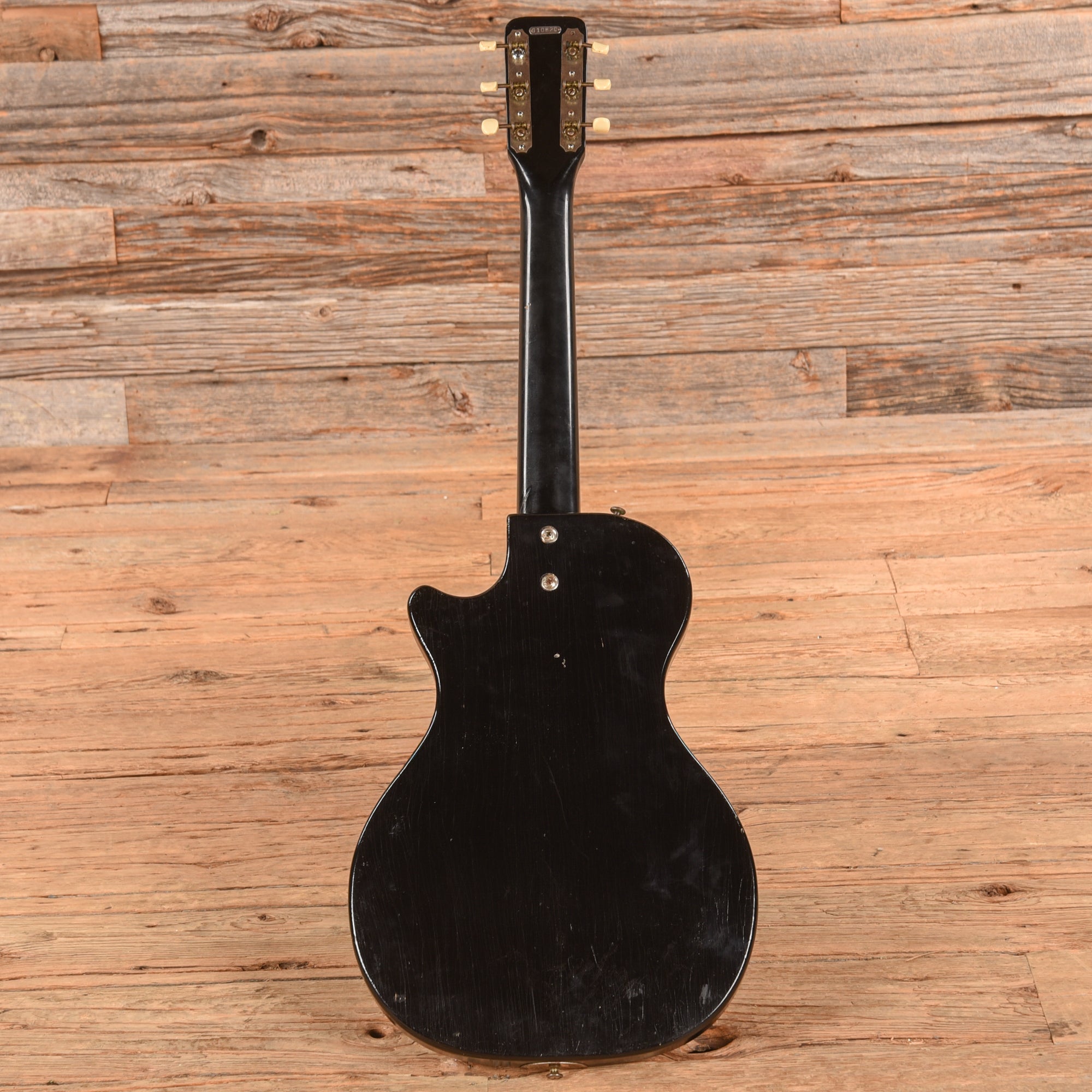 Airline Model 7214 Guitar w/ Amp in Case Black 1960s