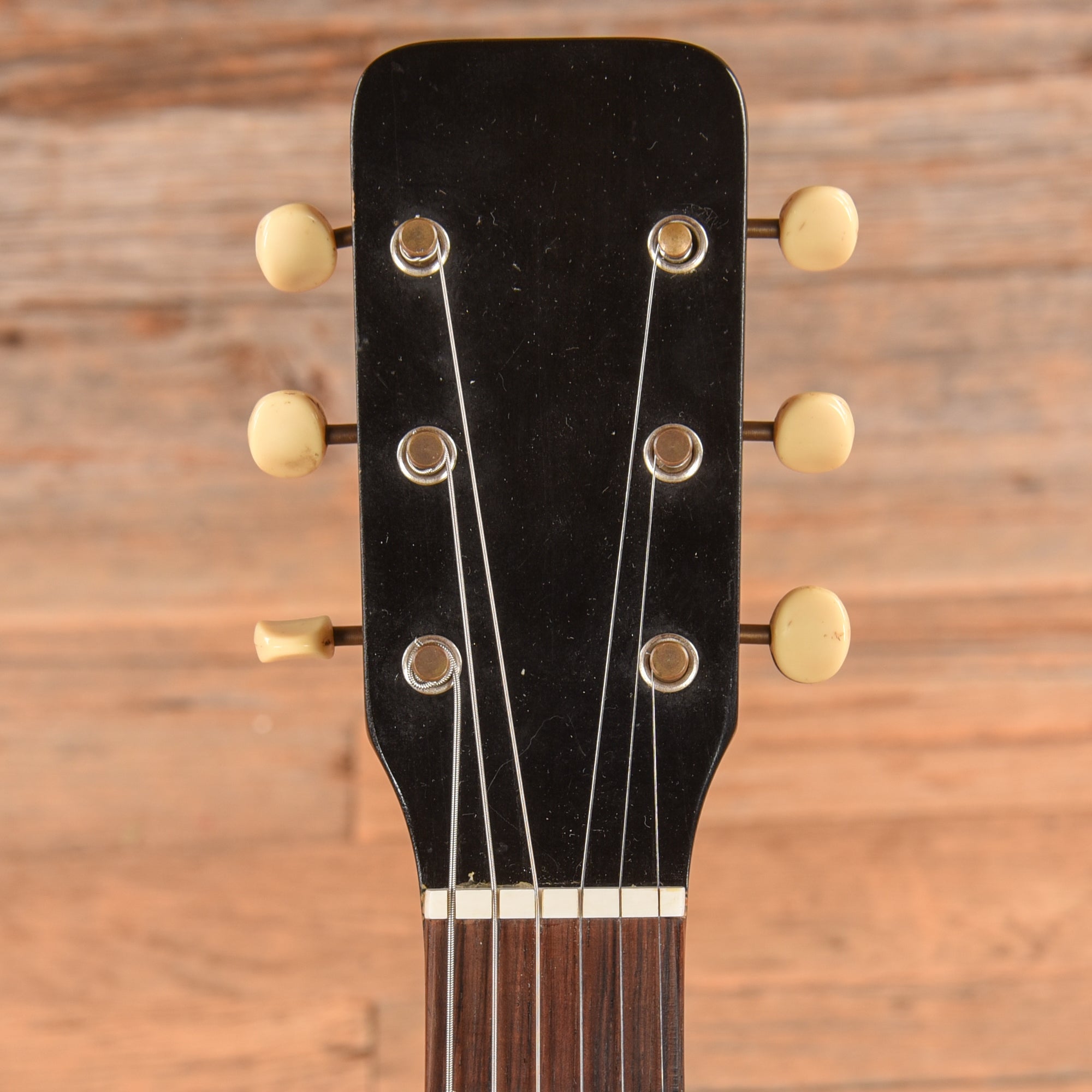 Airline Model 7214 Guitar w/ Amp in Case Black 1960s