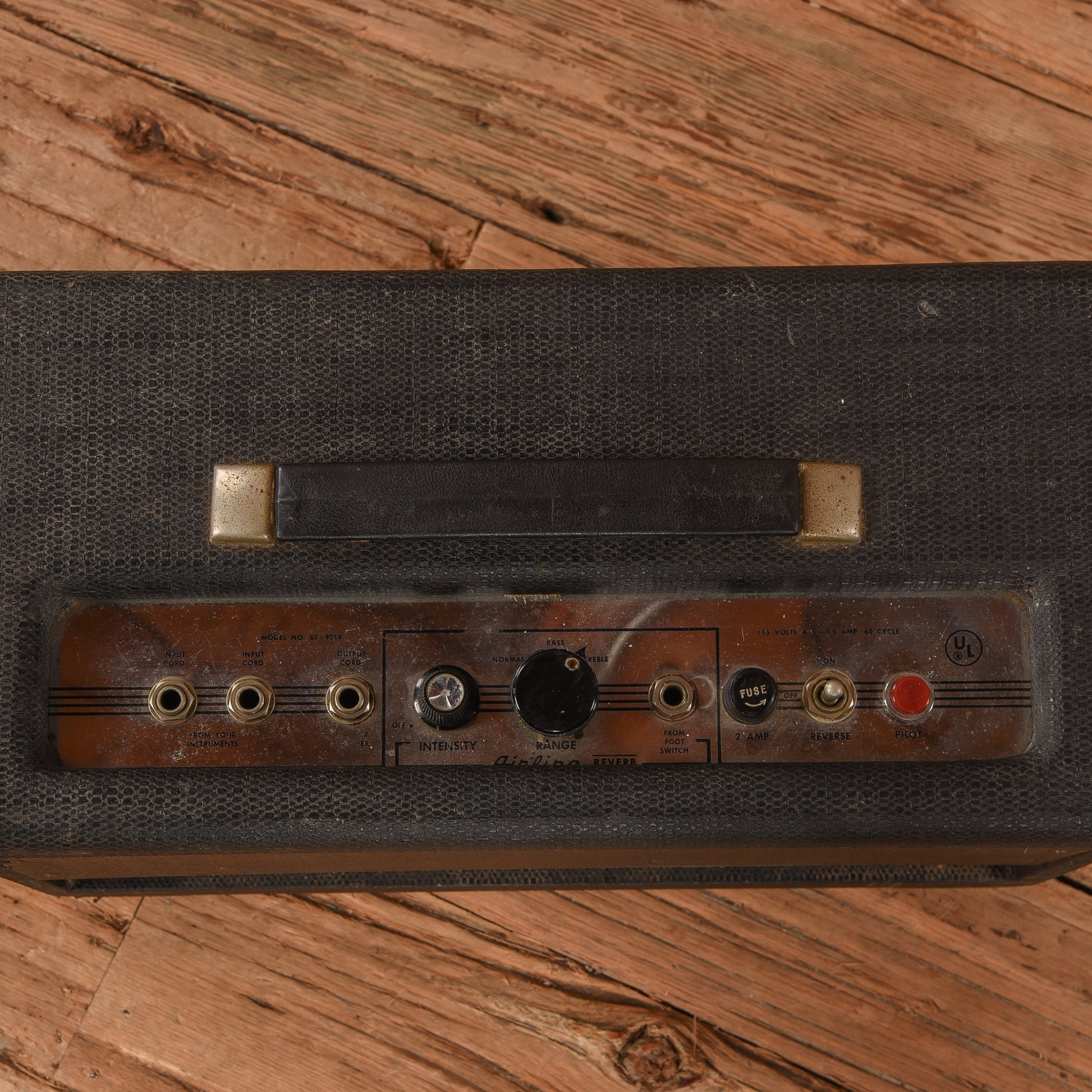 Airline Reverb Unit  1960s Effects and Pedals / Reverb