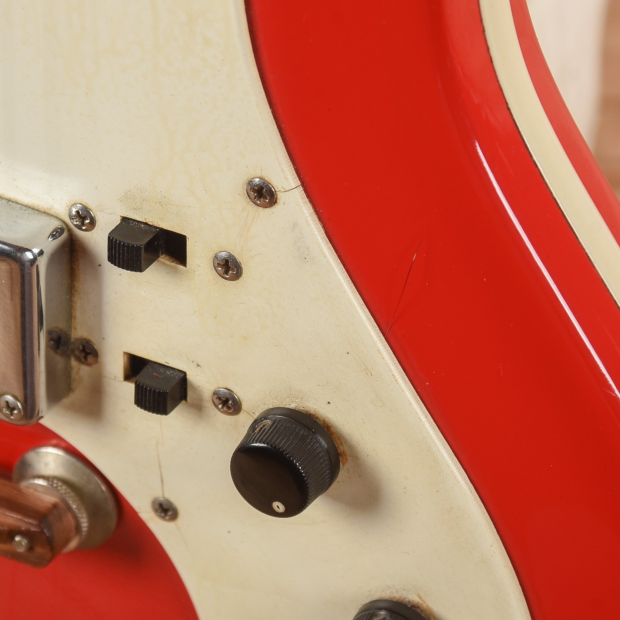 Airline Reso-Glass Red 1965 Electric Guitars / Semi-Hollow