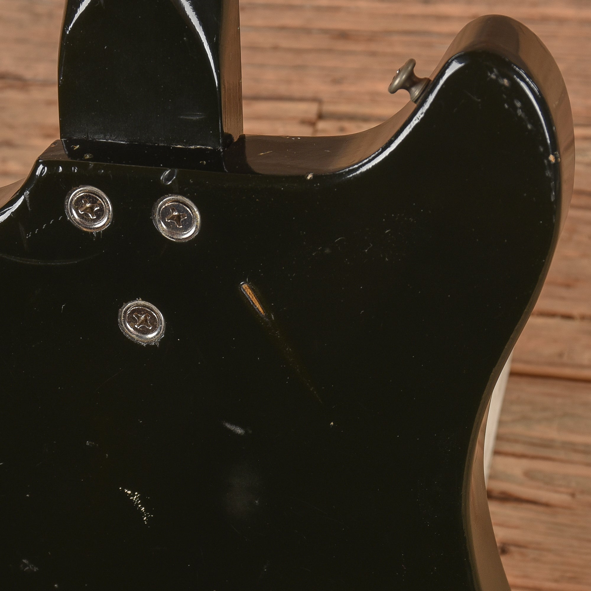 Airline 2-Pickup Electric Black 1960s Electric Guitars / Solid Body