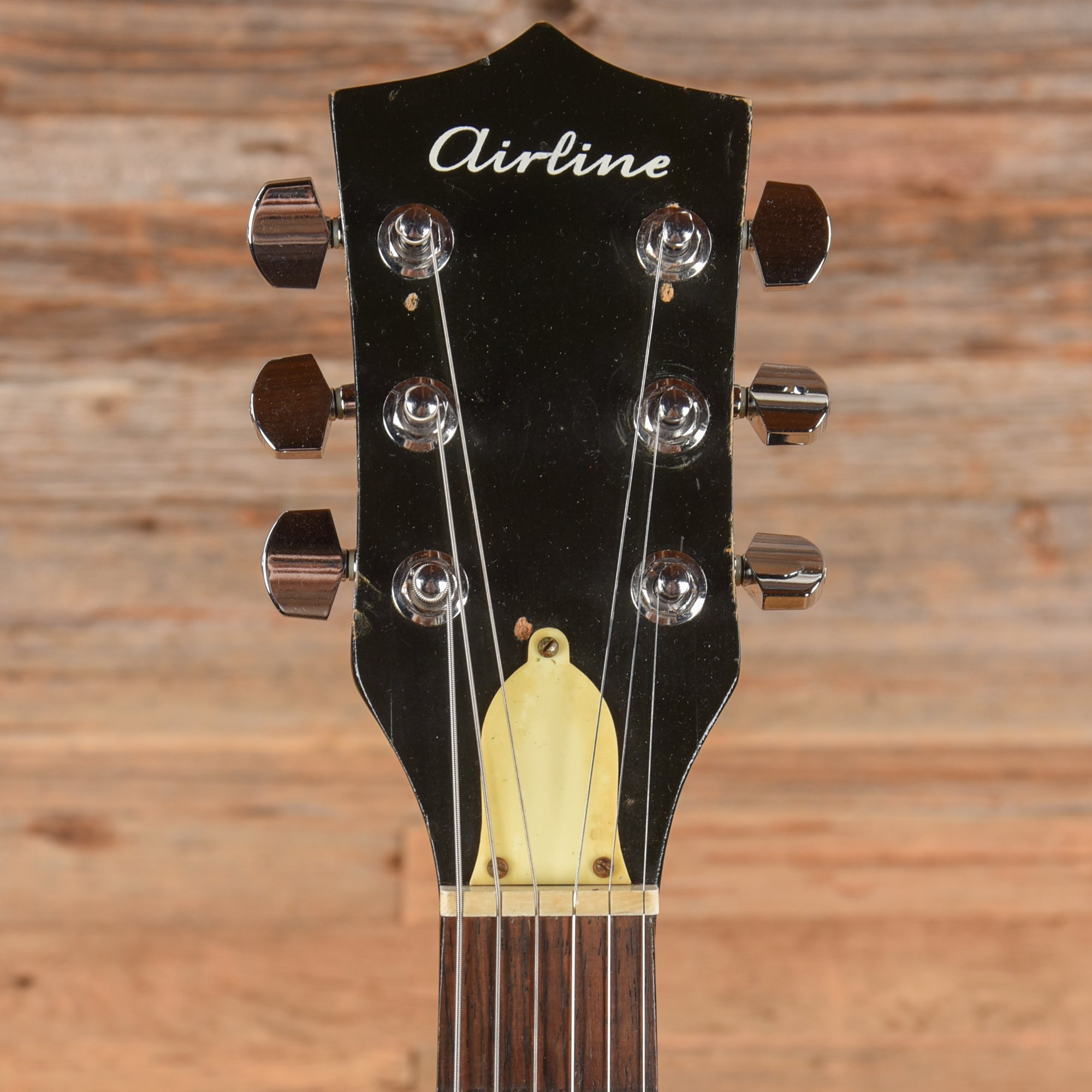 Airline 2-Pickup Electric Black 1960s Electric Guitars / Solid Body