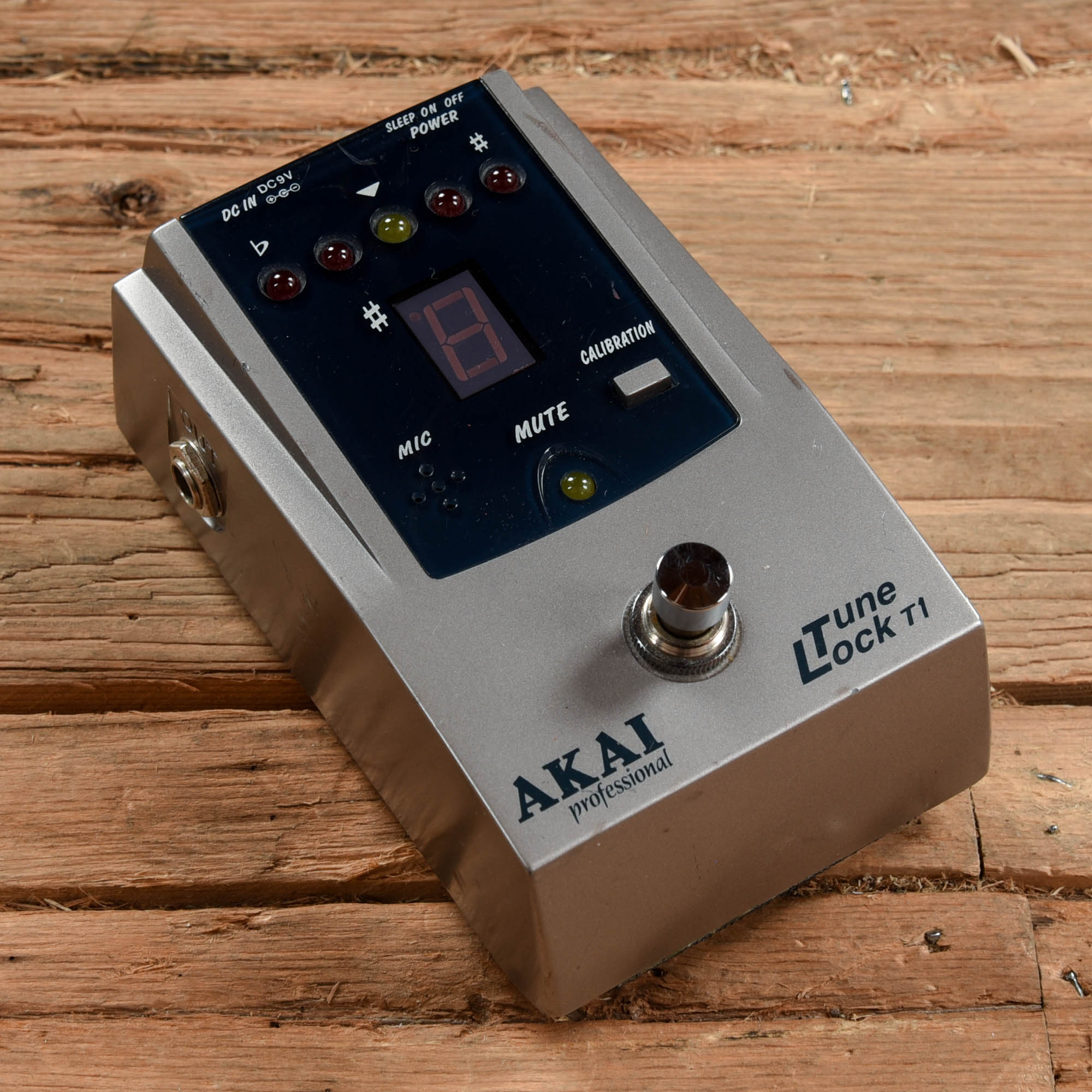 Akai Lock Tune Effects and Pedals / Tuning Pedals