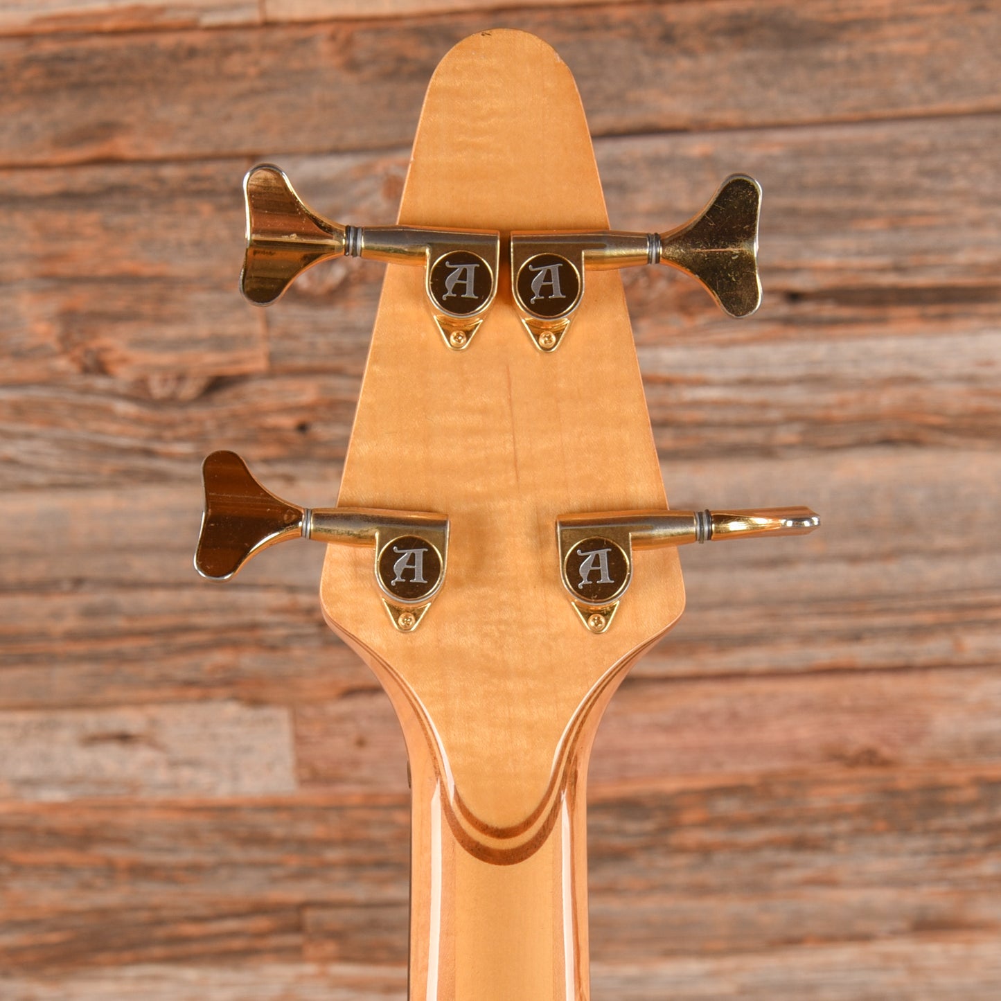 Alembic Essence 4 Natural 1990 Bass Guitars / 4-String