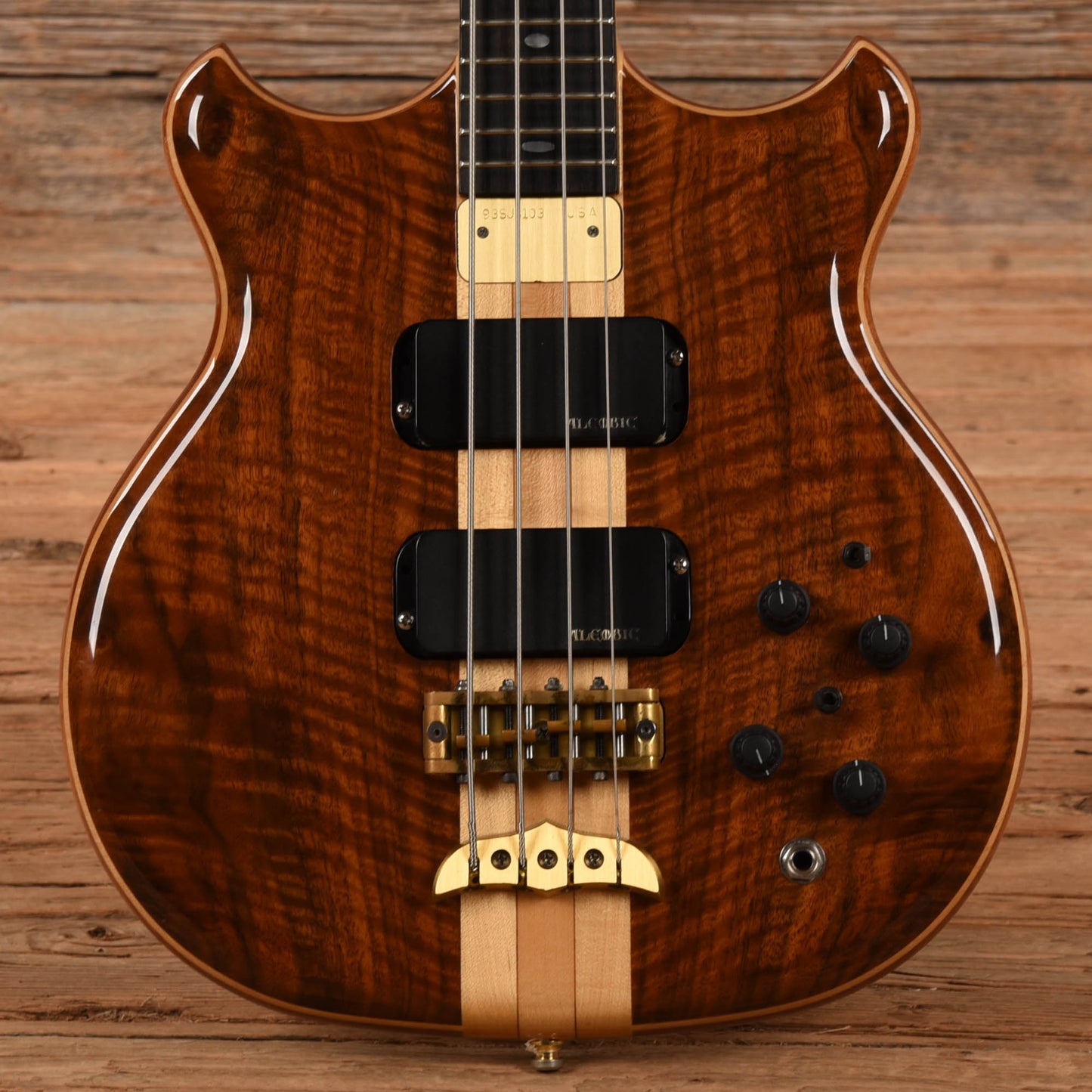 Alembic Stanley Clarke Short Scale Standard Figured Walnut 1993 Bass Guitars / 4-String