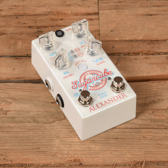 Alexander Sugarcube Stereo Chorus, Vibrato, Rotary Pedal Effects and Pedals / Chorus and Vibrato