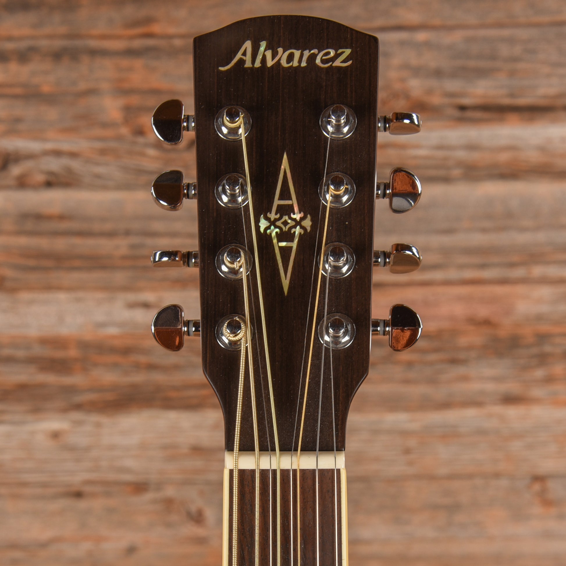 Alvarez ABT60CE-8SHB 8-string Baritone Sunburst Acoustic Guitars