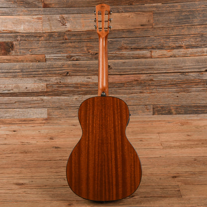 Alvarez AP660ESHB Artist Series Parlor Sunburst 2016 Acoustic Guitars / Built-in Electronics