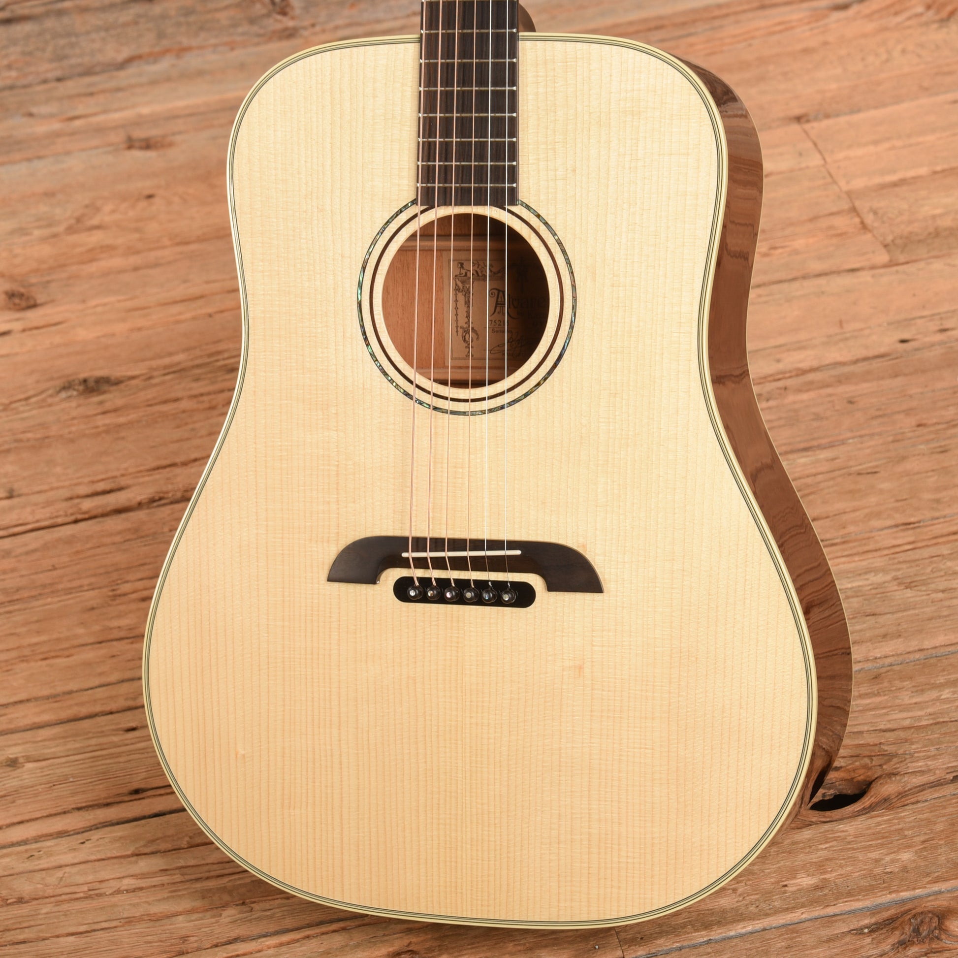 Alvarez Yairi Masterworks Series DYM60HD Natural Acoustic Guitars / Dreadnought