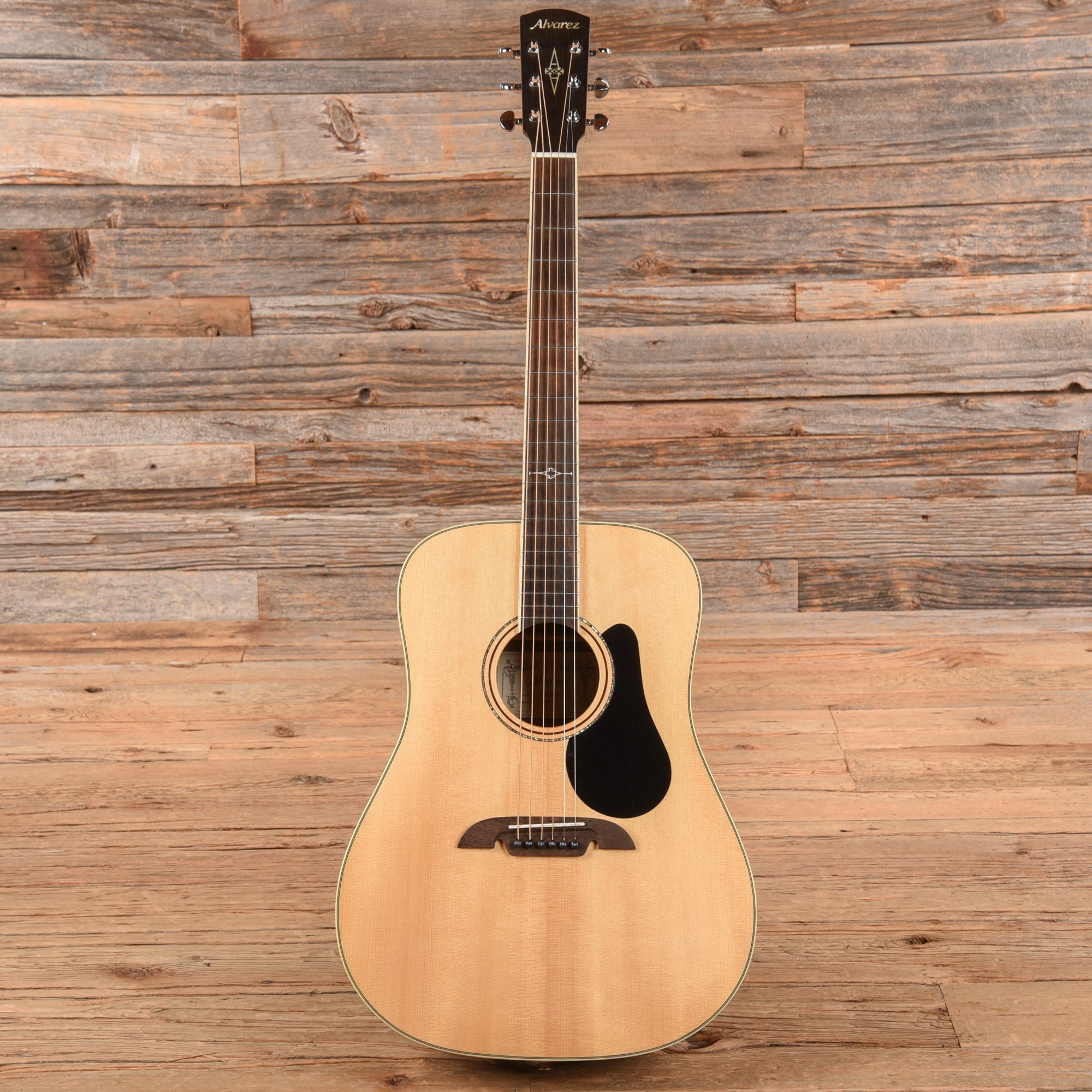 Alvarez AD60 Natural Acoustic Guitars / OM and Auditorium