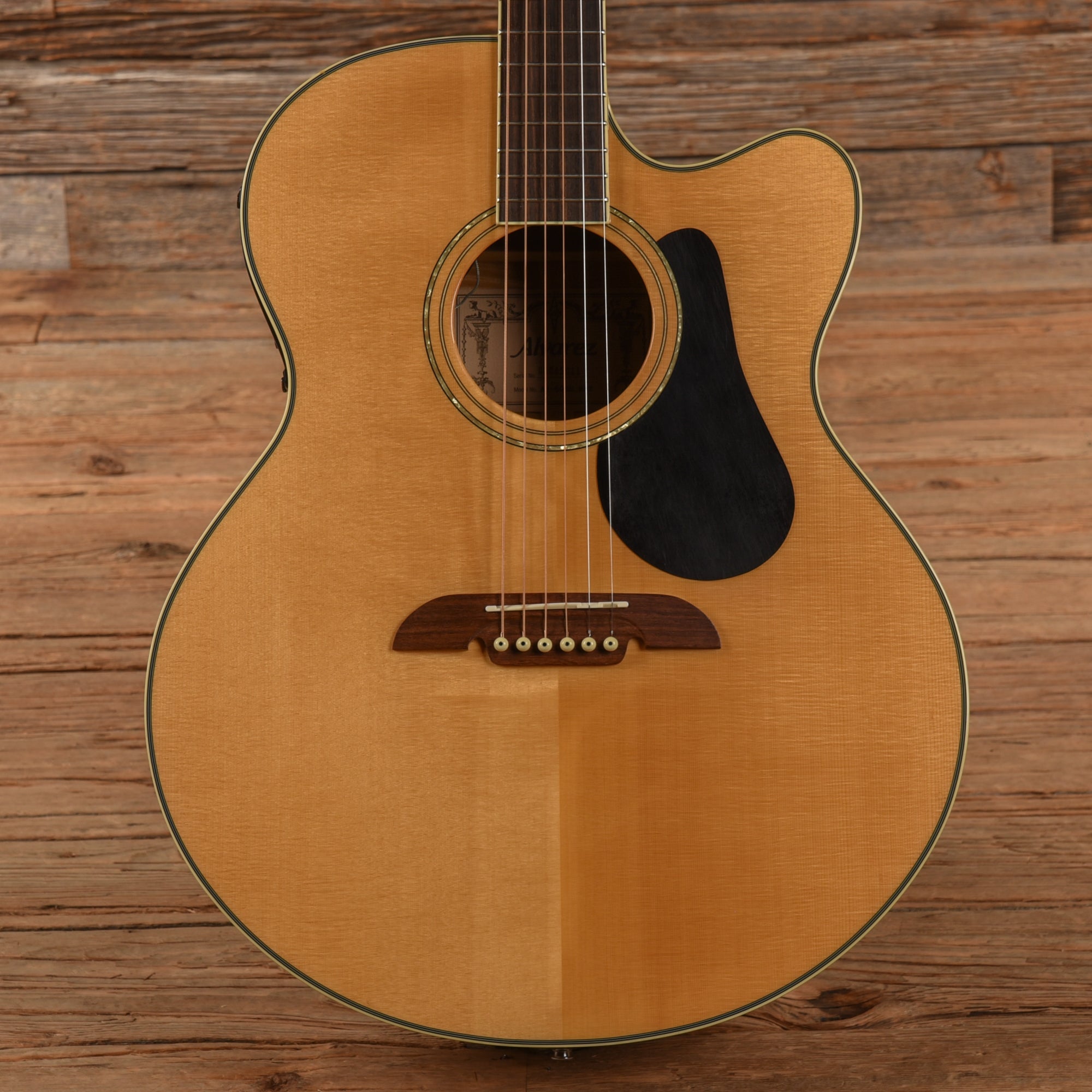 Alvarez AJ60SC Natural – Chicago Music Exchange