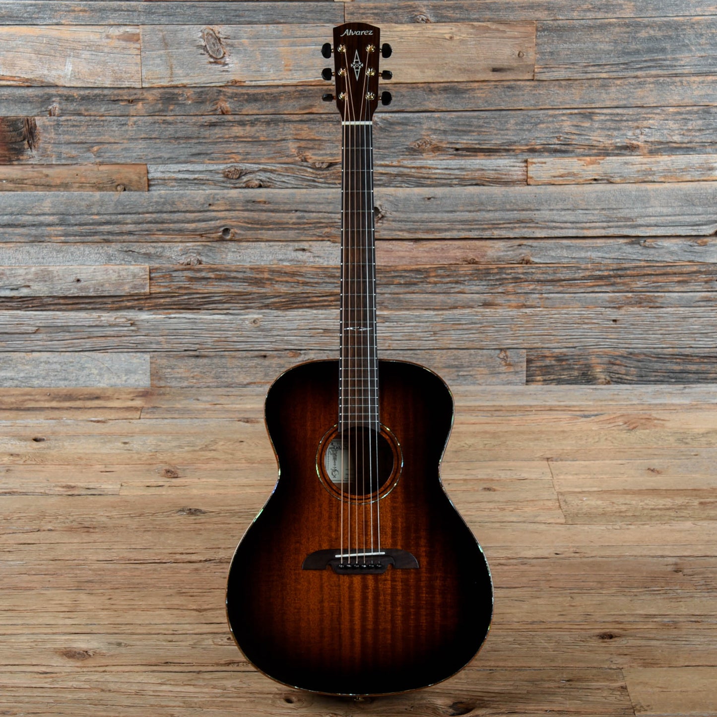 Alvarez MFA66SHB Masterworks Folk Acoustic Guitar Sunburst Acoustic Guitars / OM and Auditorium