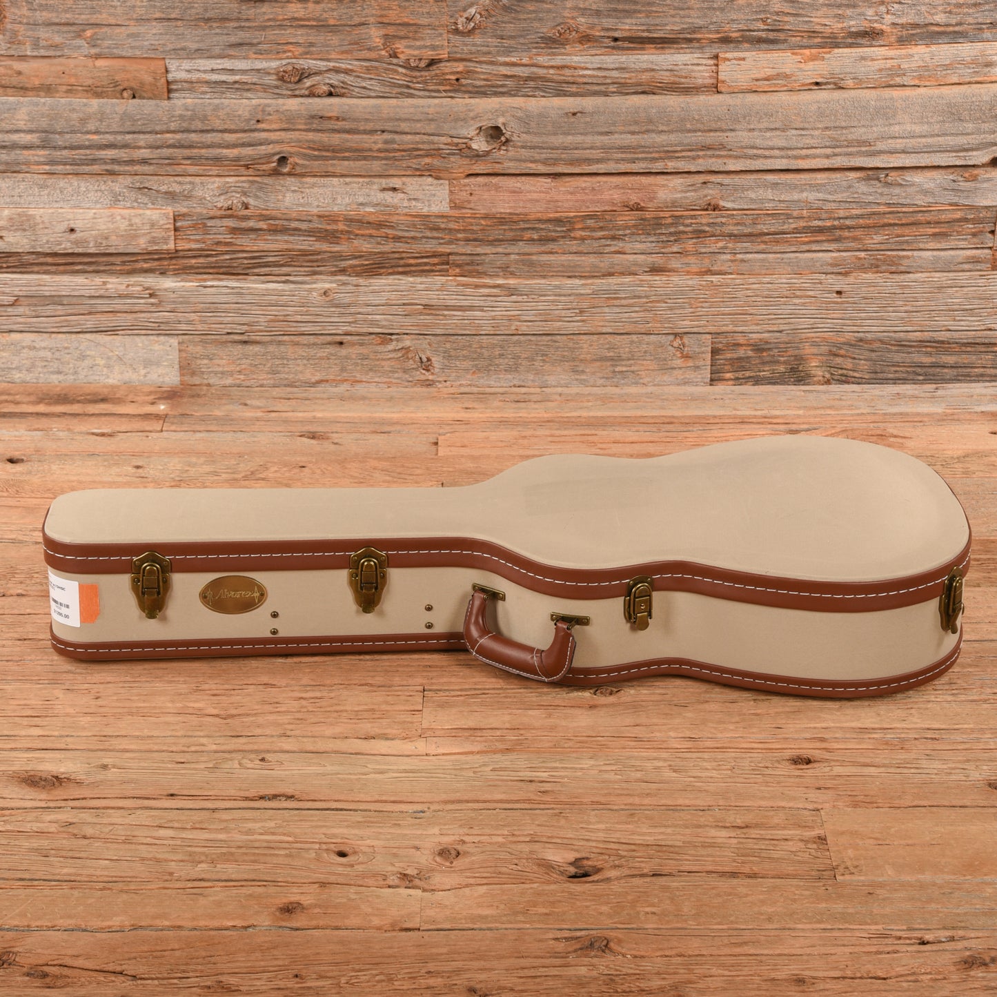 Alvarez WY1 Natural Acoustic Guitars / OM and Auditorium