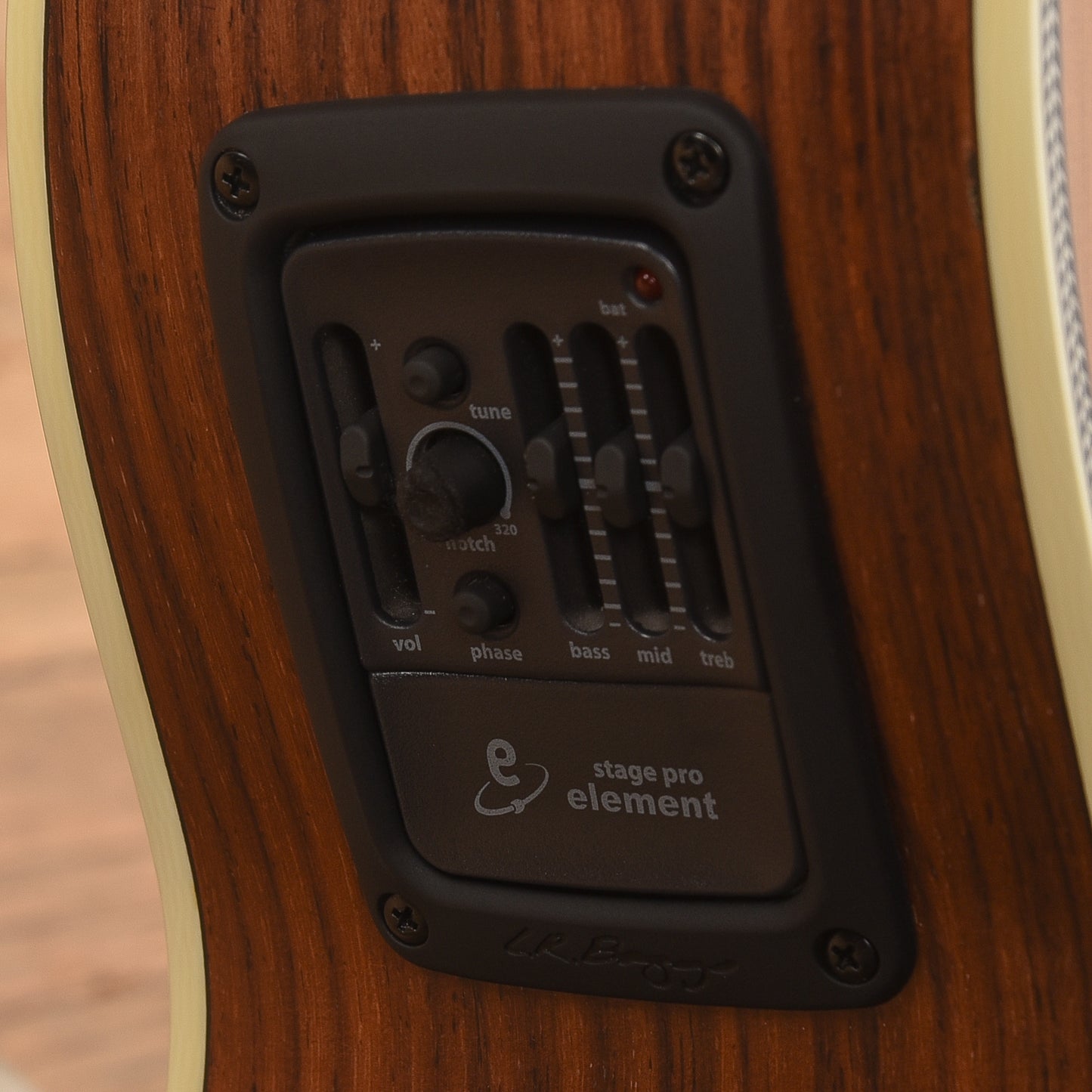 Alvarez WY1 Natural Acoustic Guitars / OM and Auditorium