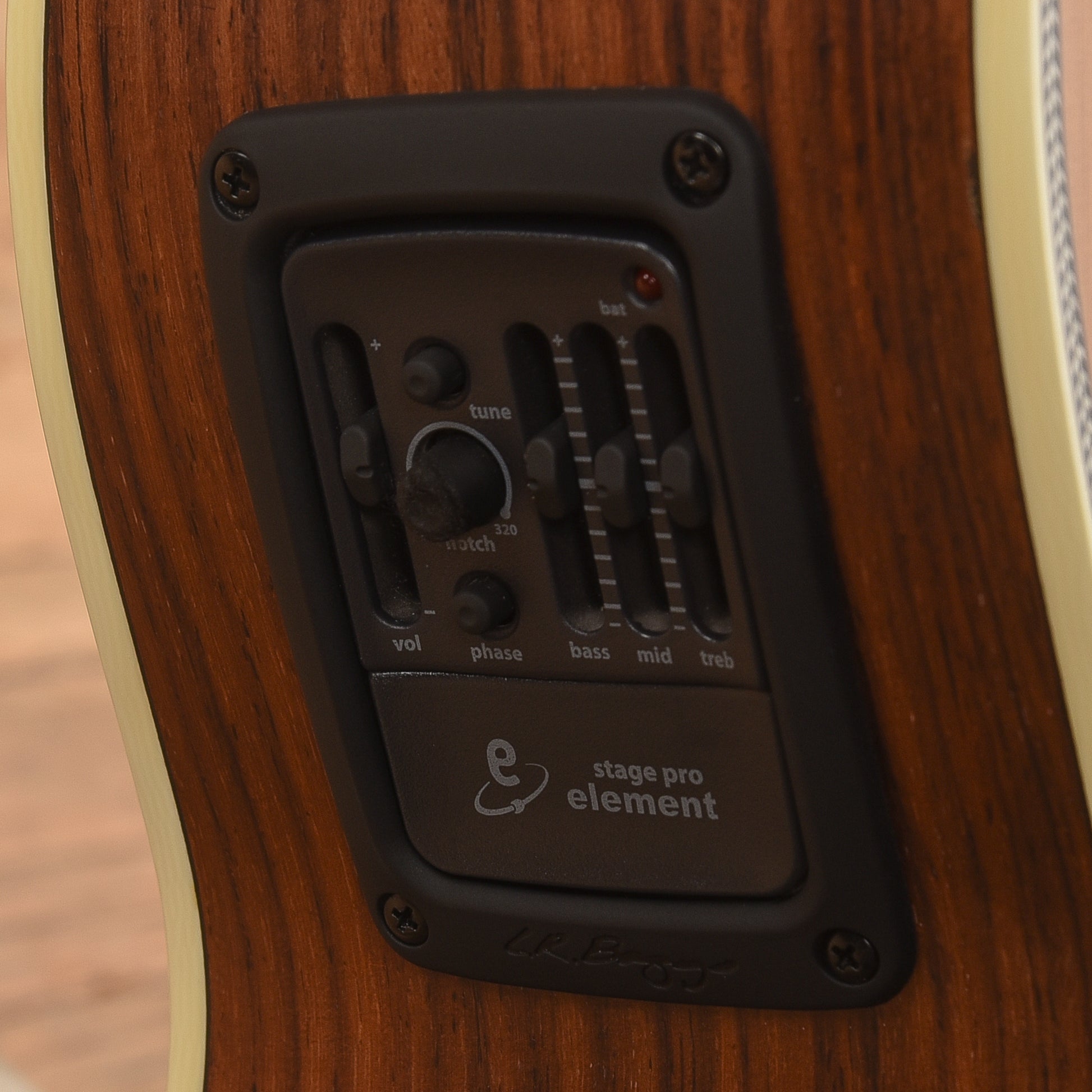 Alvarez WY1 Natural Acoustic Guitars / OM and Auditorium