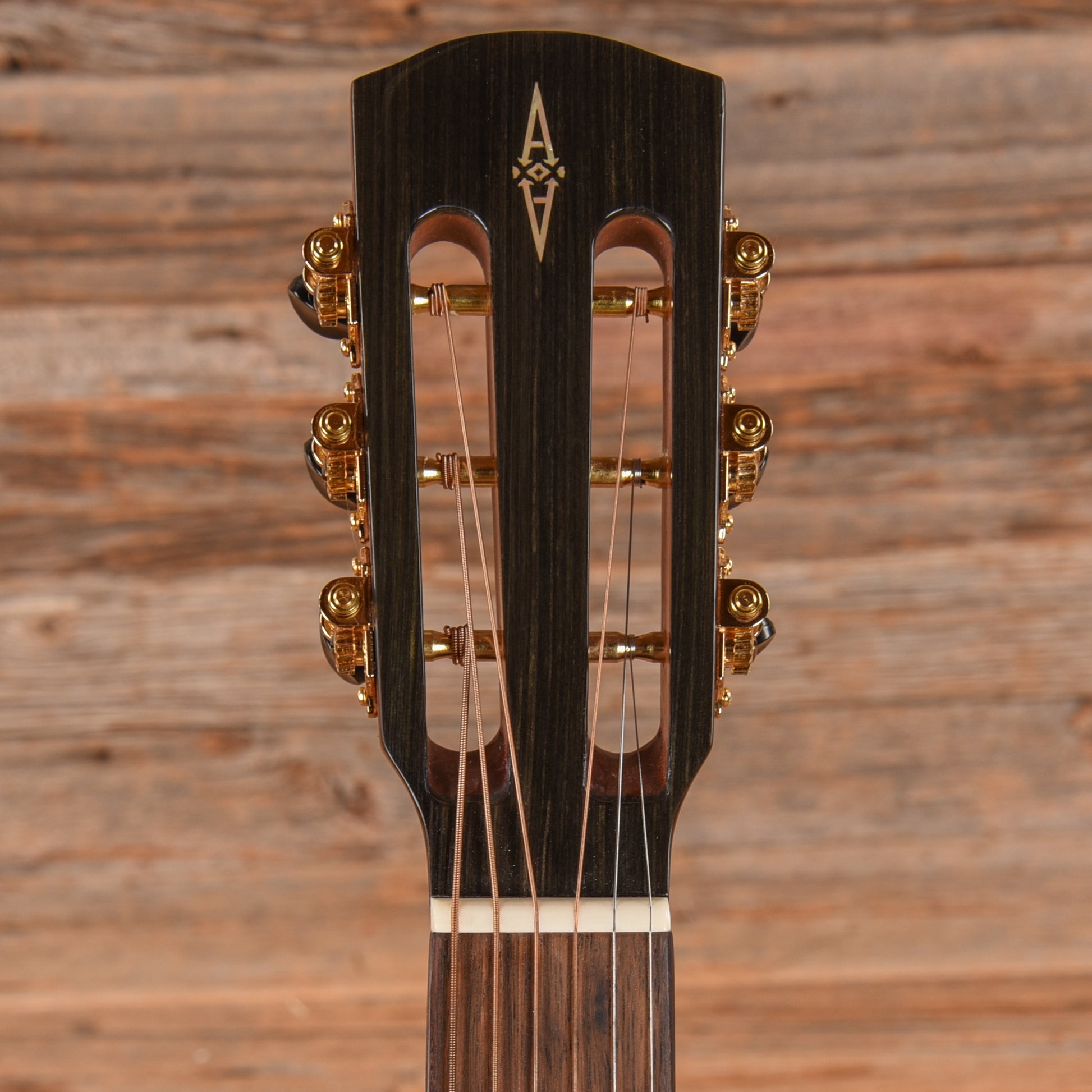 Alvarez MPA66SHB Parlor Shadowburst Acoustic Guitars / Parlor