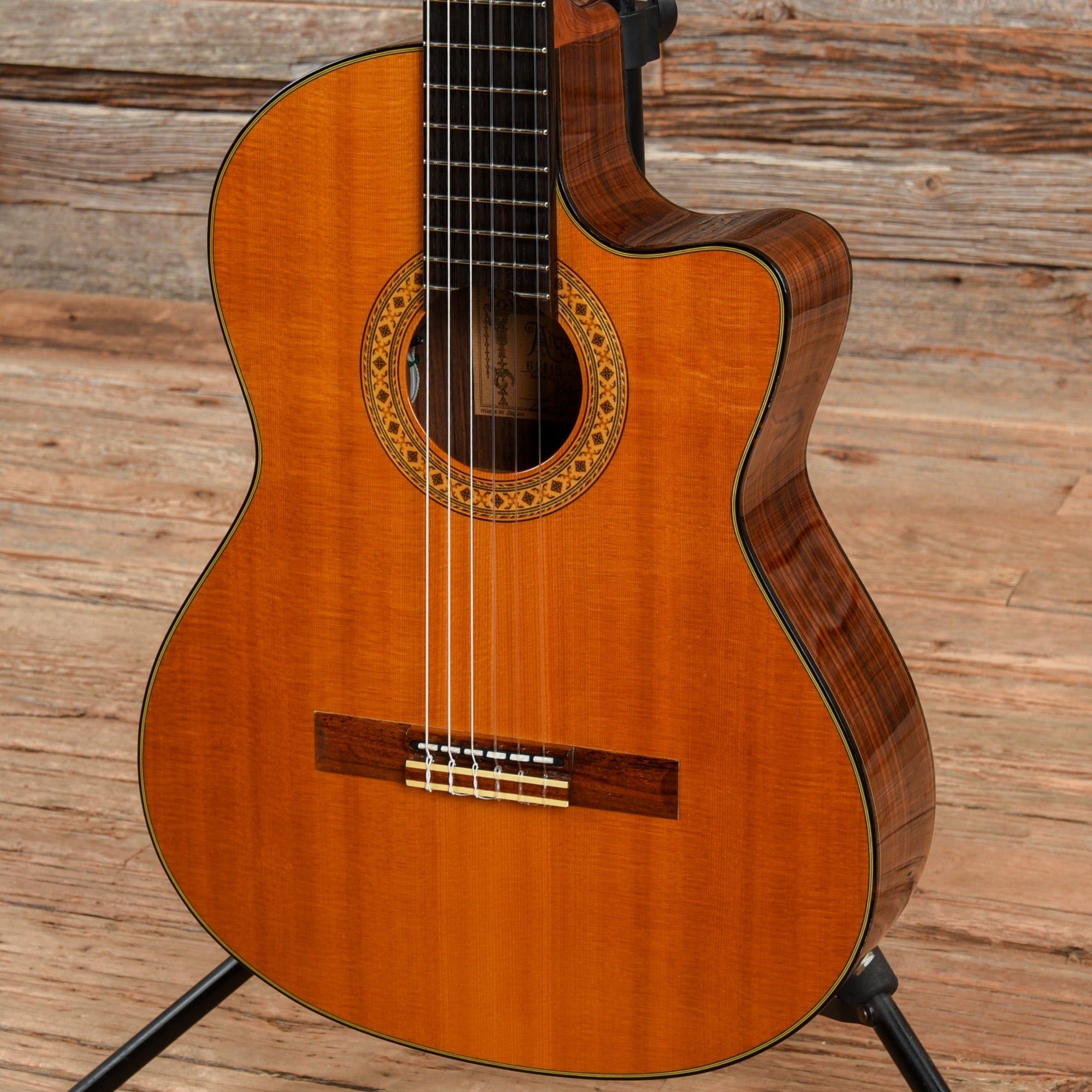 Cy Varez Alvarez CY-128ce Natural – Chicago Music Exchange