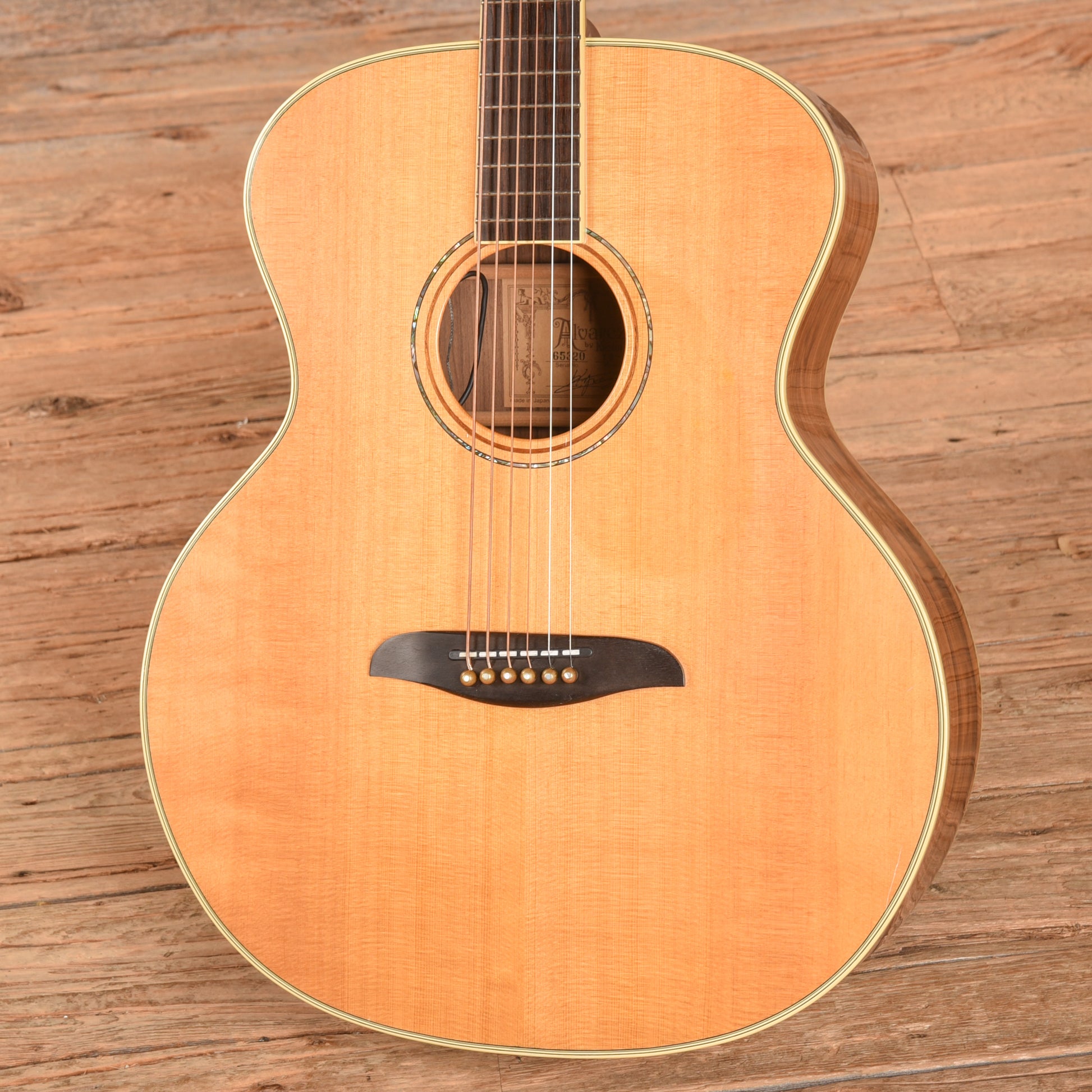 Alvarez YB-1 Natural - Zac Brown