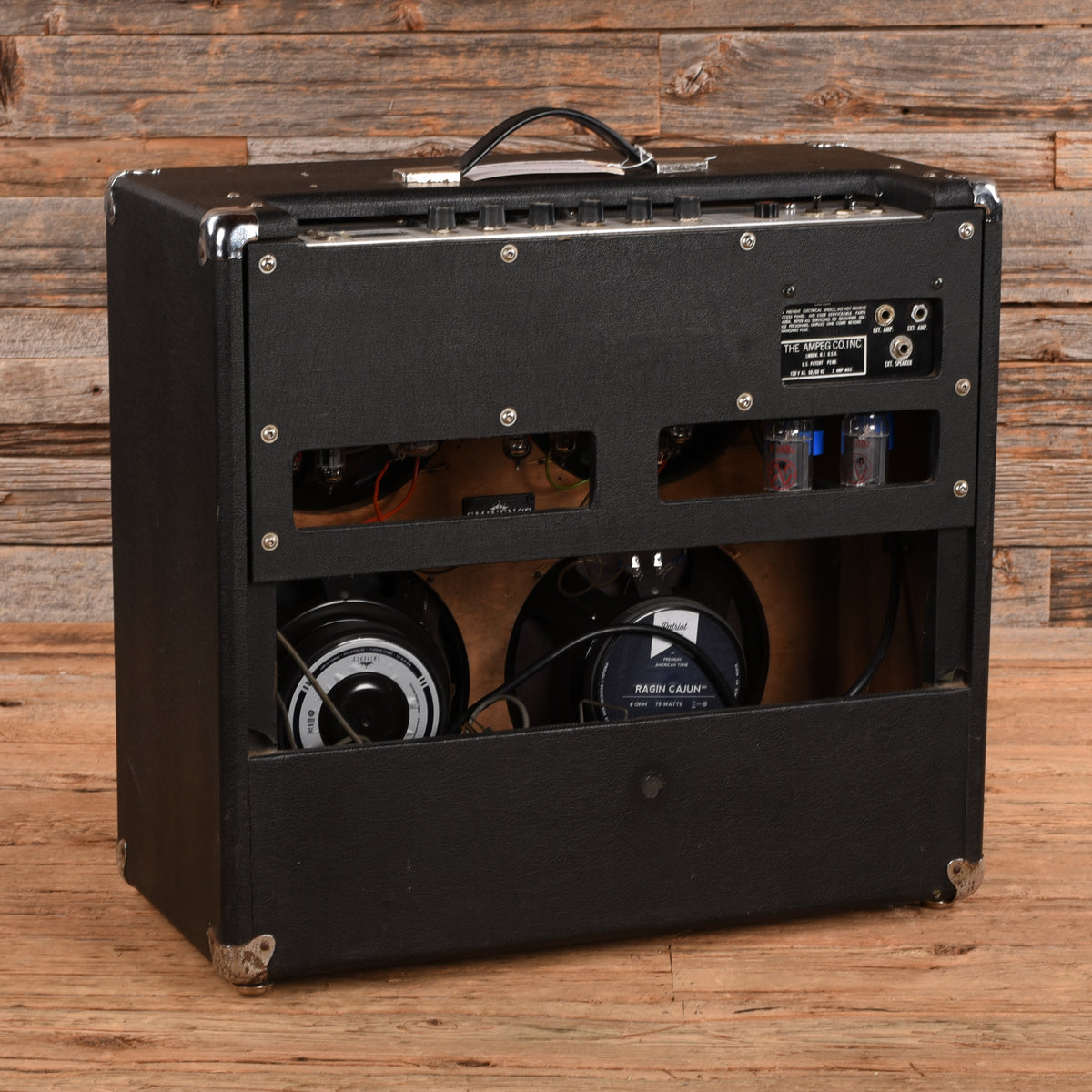 Ampeg VT-40  1960s Amplifiers