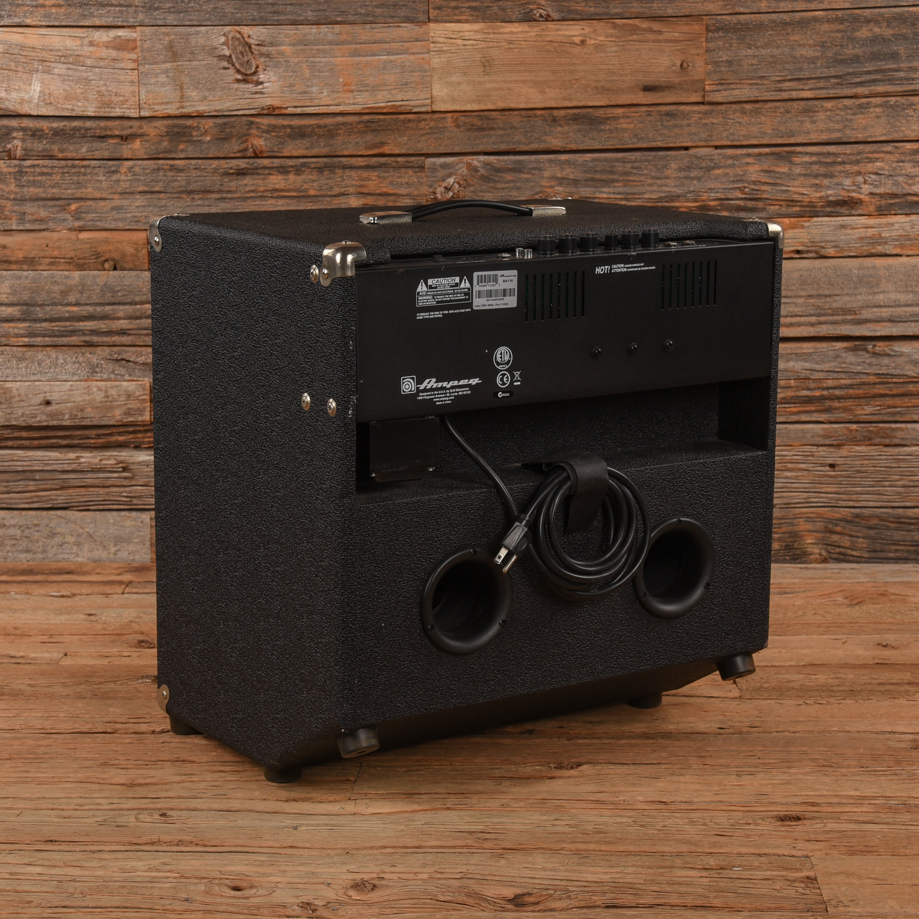 Ampeg BA-115 100-Watt 1x15 Bass Combo Amp – Chicago Music Exchange