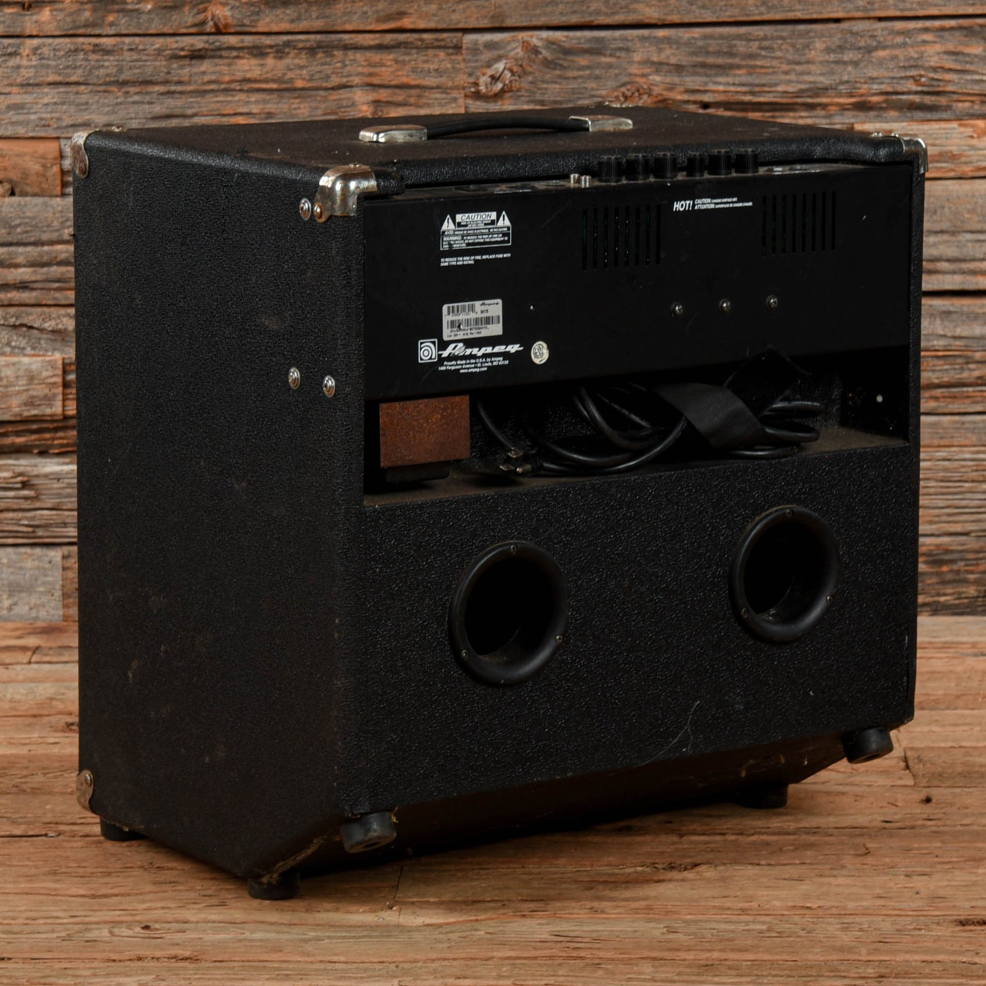 Ampeg BA-115 150-Watt 1x15" Bass Combo Amp Amps / Bass Amps / Bass Cabinets