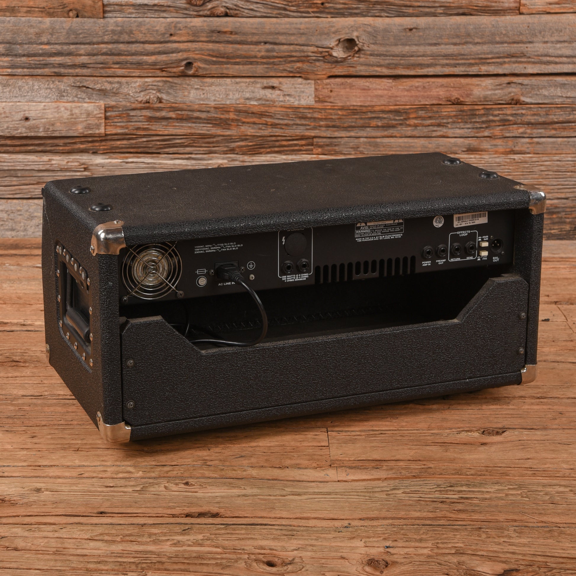 Ampeg SVT-350H Classic Series 350-Watt MOSFET Bass Amp Head Amps / Bass Amps / Bass Cabinets