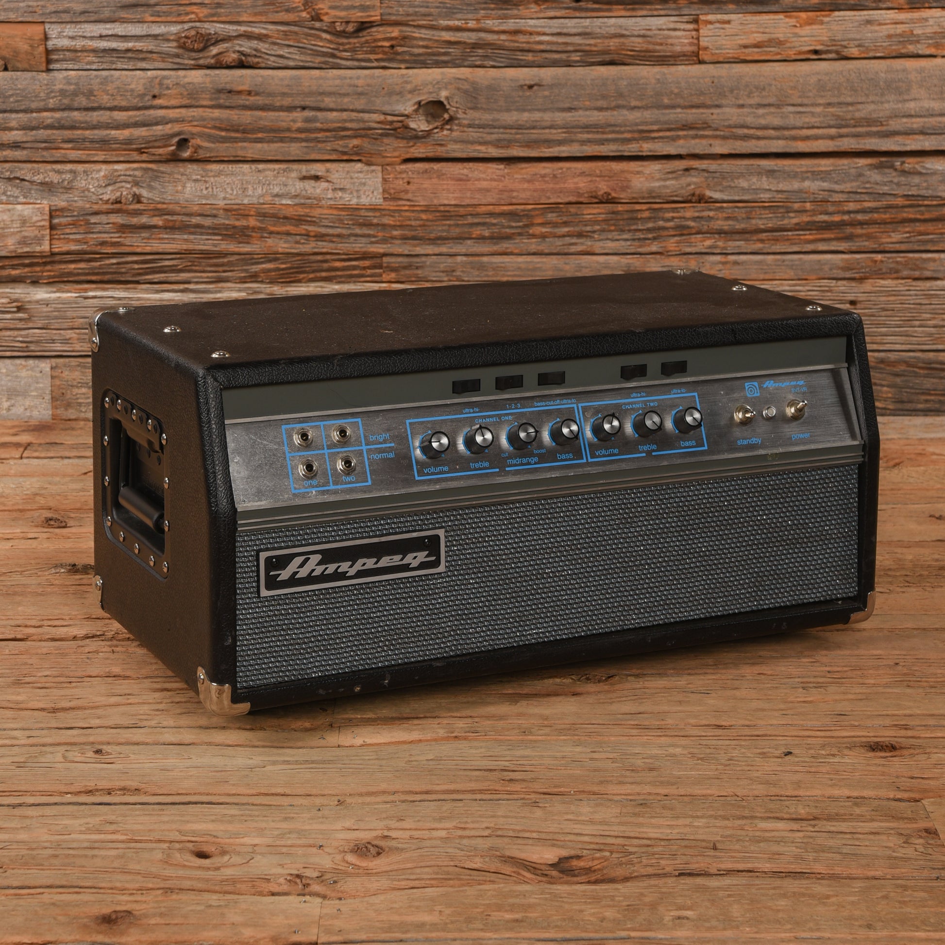 Ampeg SVT-VR 300-Watt Bass Amp Head Amps / Bass Amps / Bass Cabinets