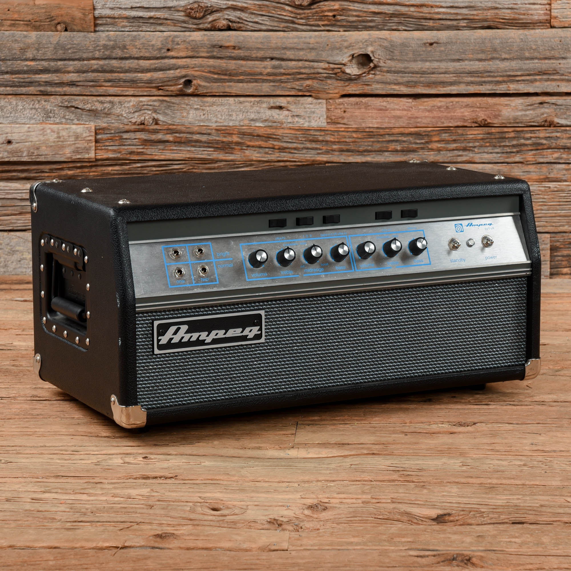 Ampeg SVT-VR Classic Series 300-Watt Bass Amp Head Amps / Bass Amps / Bass Cabinets