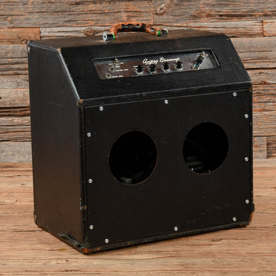 Ampeg Bass Amp Model 825  1957 Amps / Bass Amps / Bass Combos
