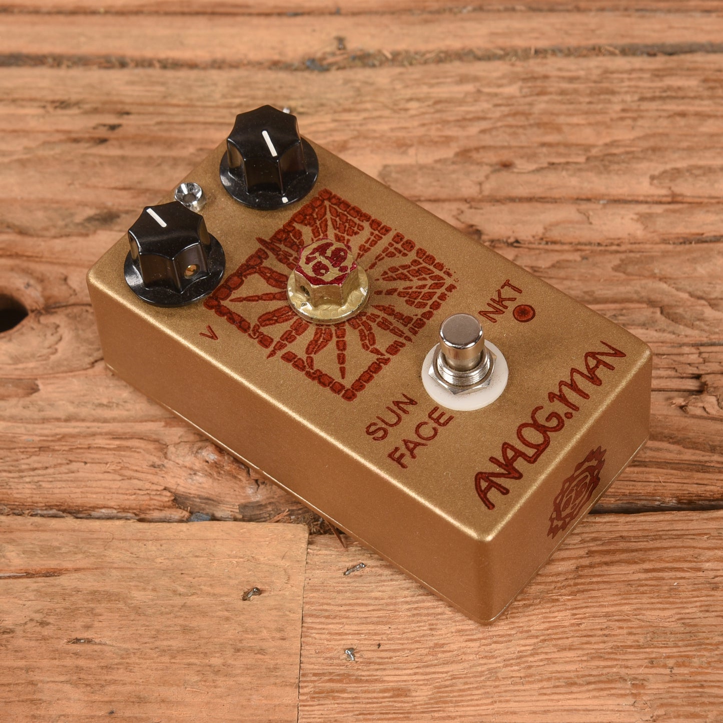 Analogman Sunface NKT Red Dot Sundial Effects and Pedals / Fuzz