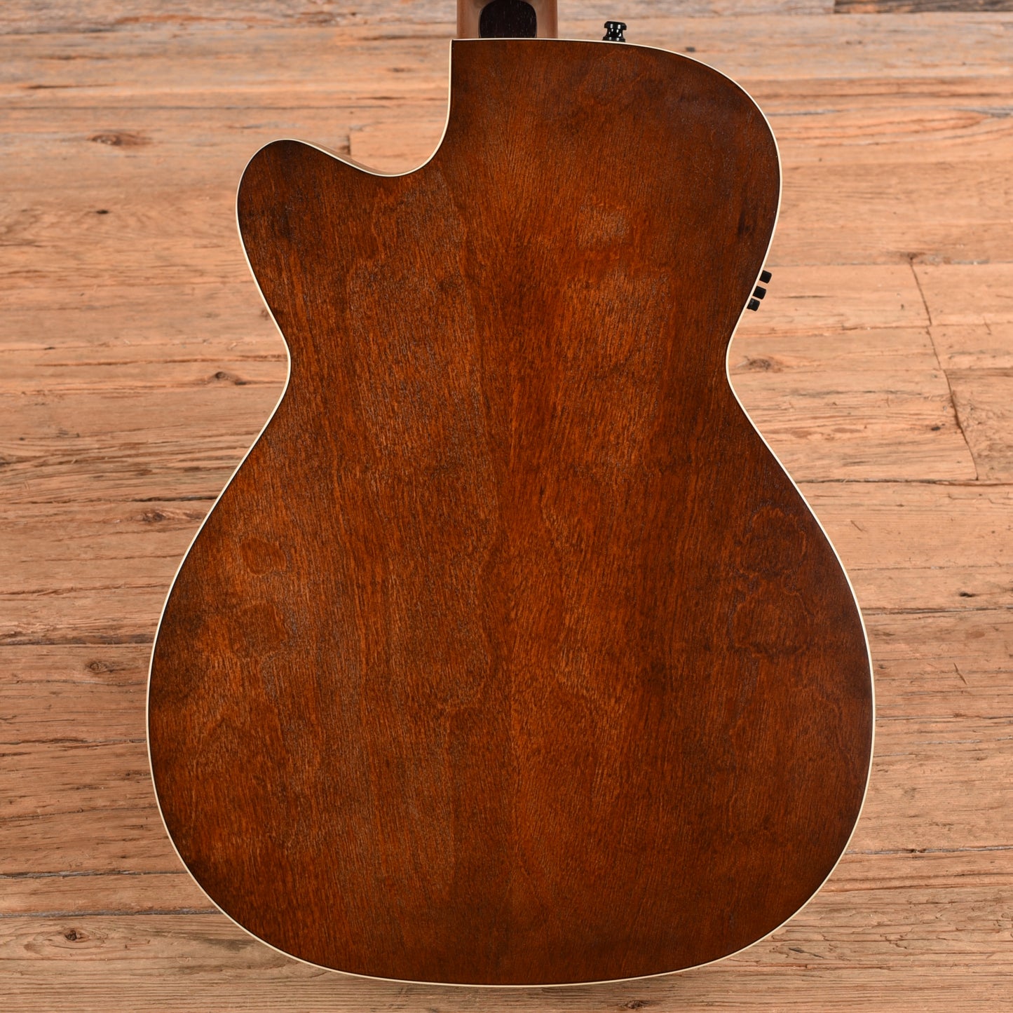 Art & Lutherie Legacy Bourbon Burst CW QIT Bourbon Burst Acoustic Guitars
