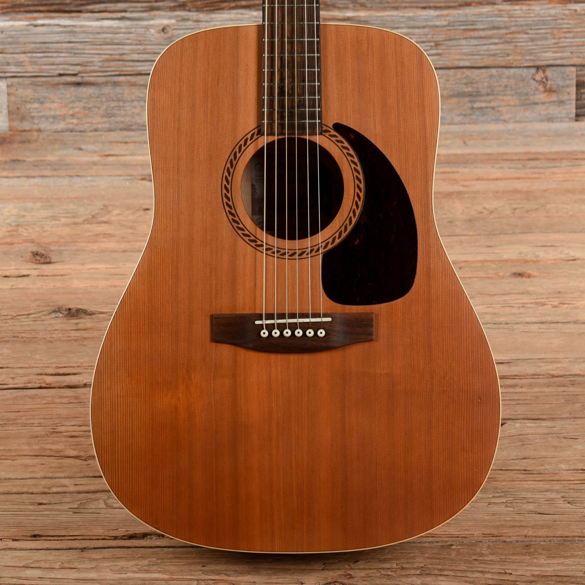 Art & Lutherie Cedar Dreadnought Sunburst 2004 Acoustic Guitars / Dreadnought