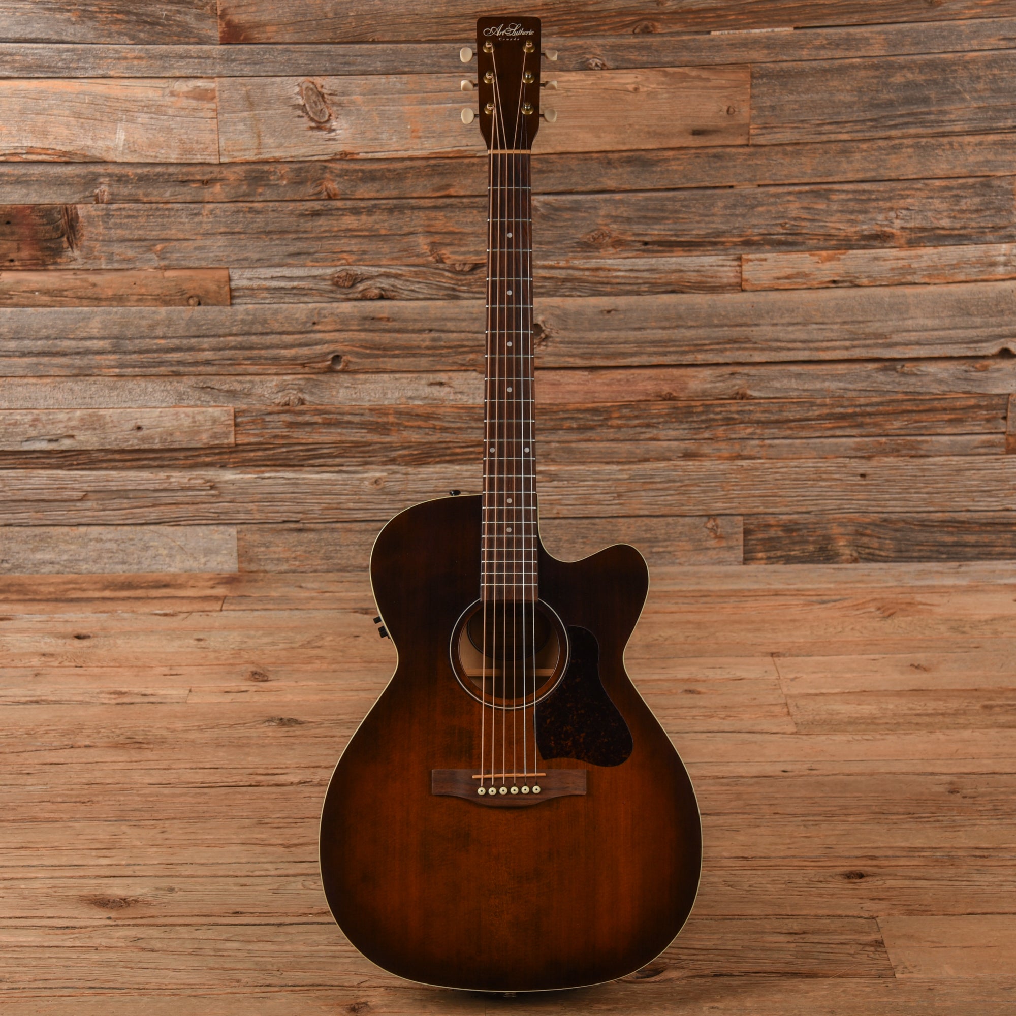 Art & Lutherie Legacy Sunburst Acoustic Guitars / Dreadnought
